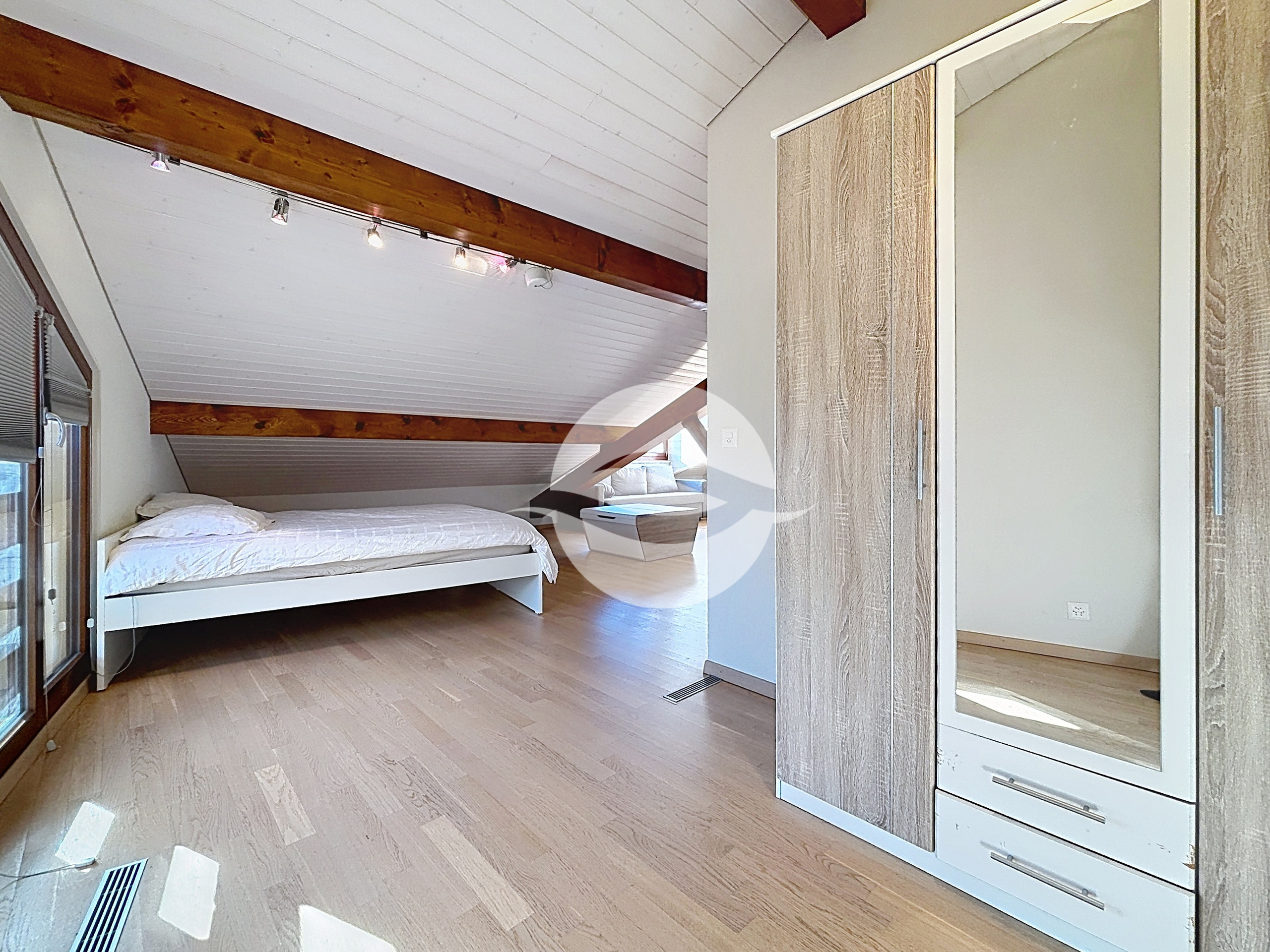 Espace nuit avec armoire Espace nuit avec armoire