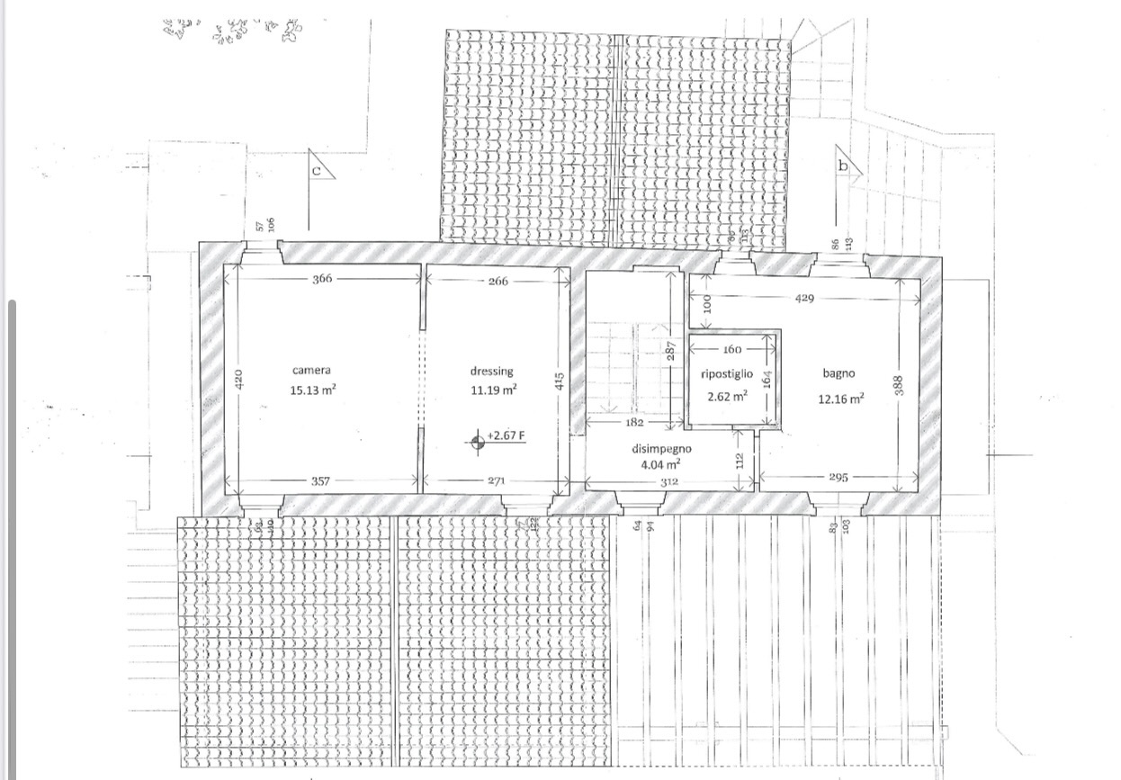 Erstes Stockwerk im Haupthaus Erstes Stockwerk im Haupthaus