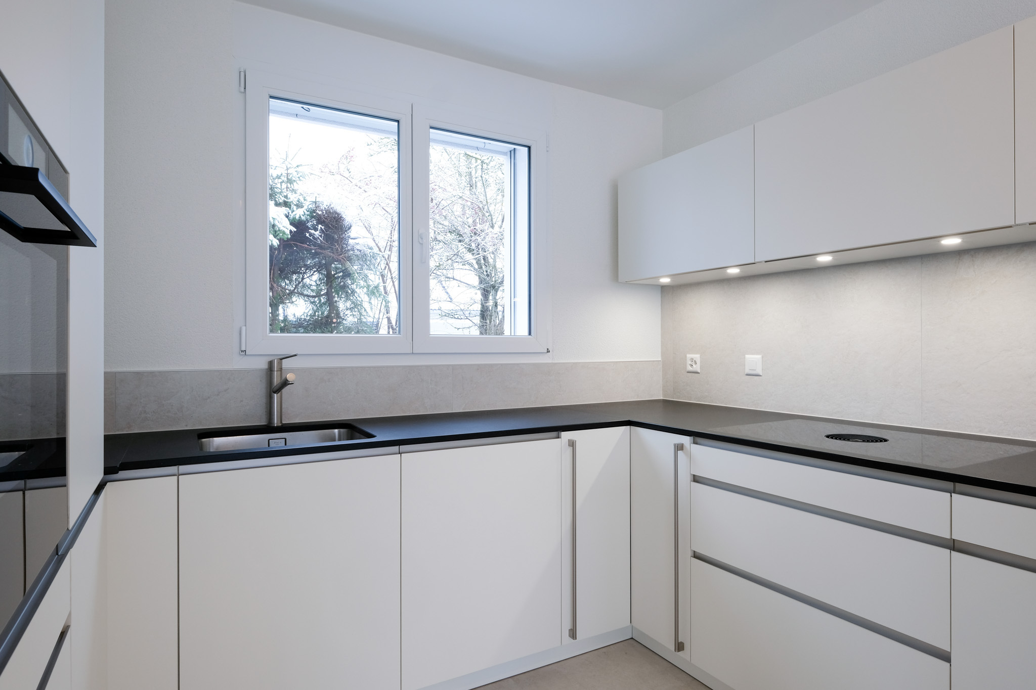 Villas construites aux Cullayes : une cuisine.