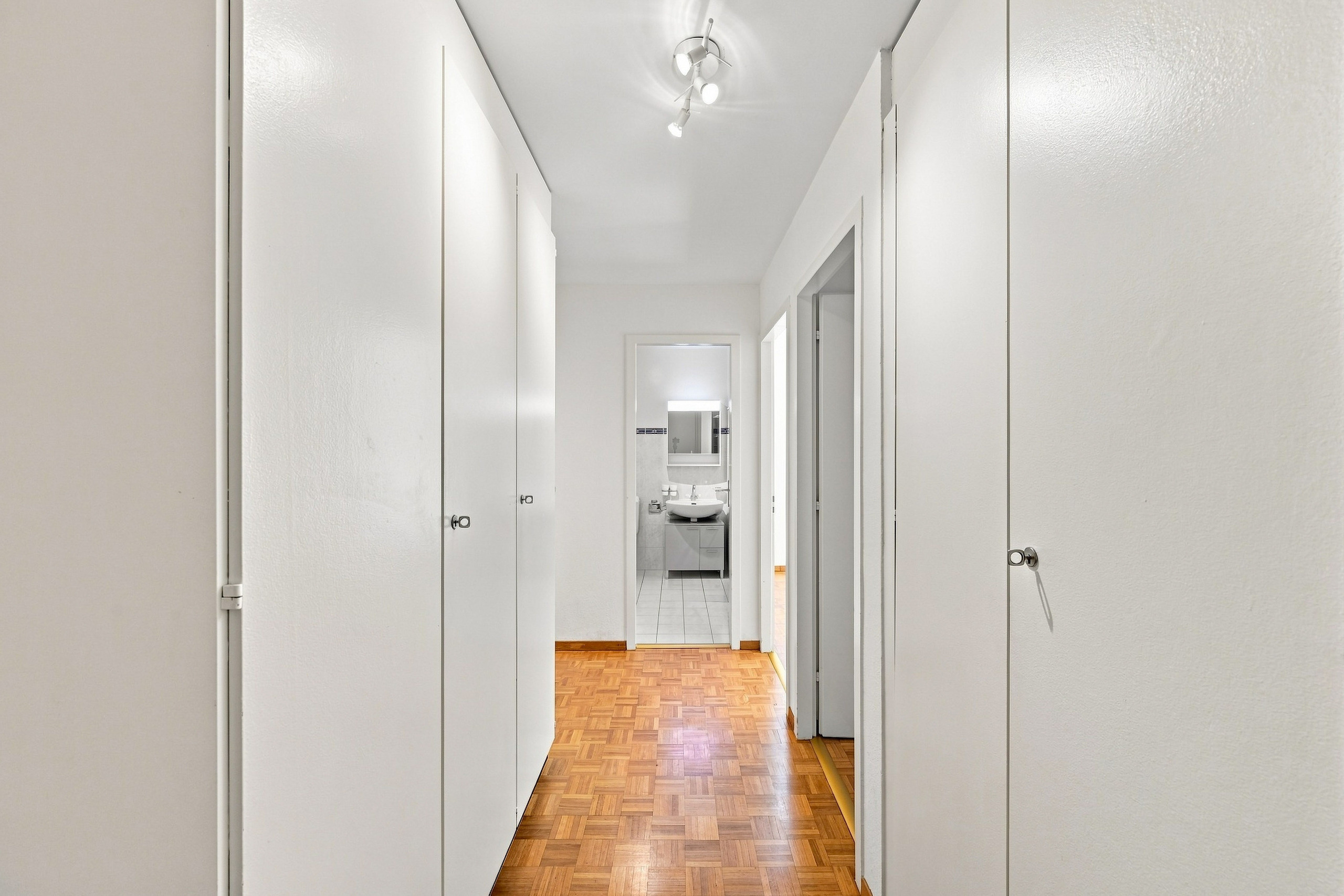 Interior view 3