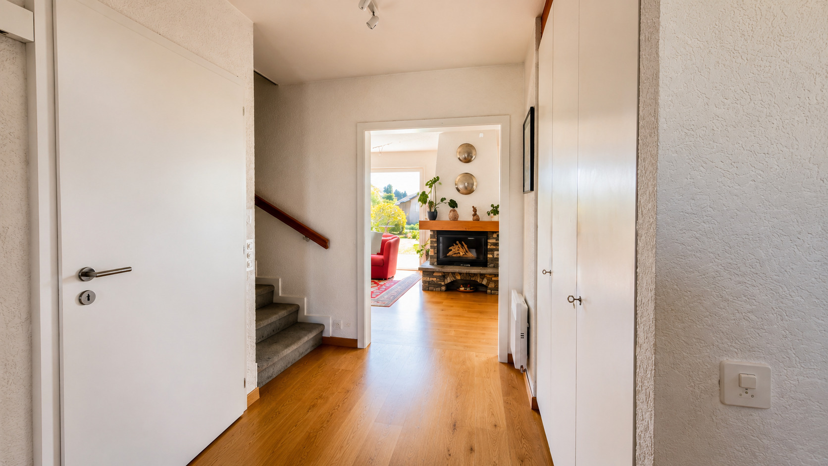 Interior view 7