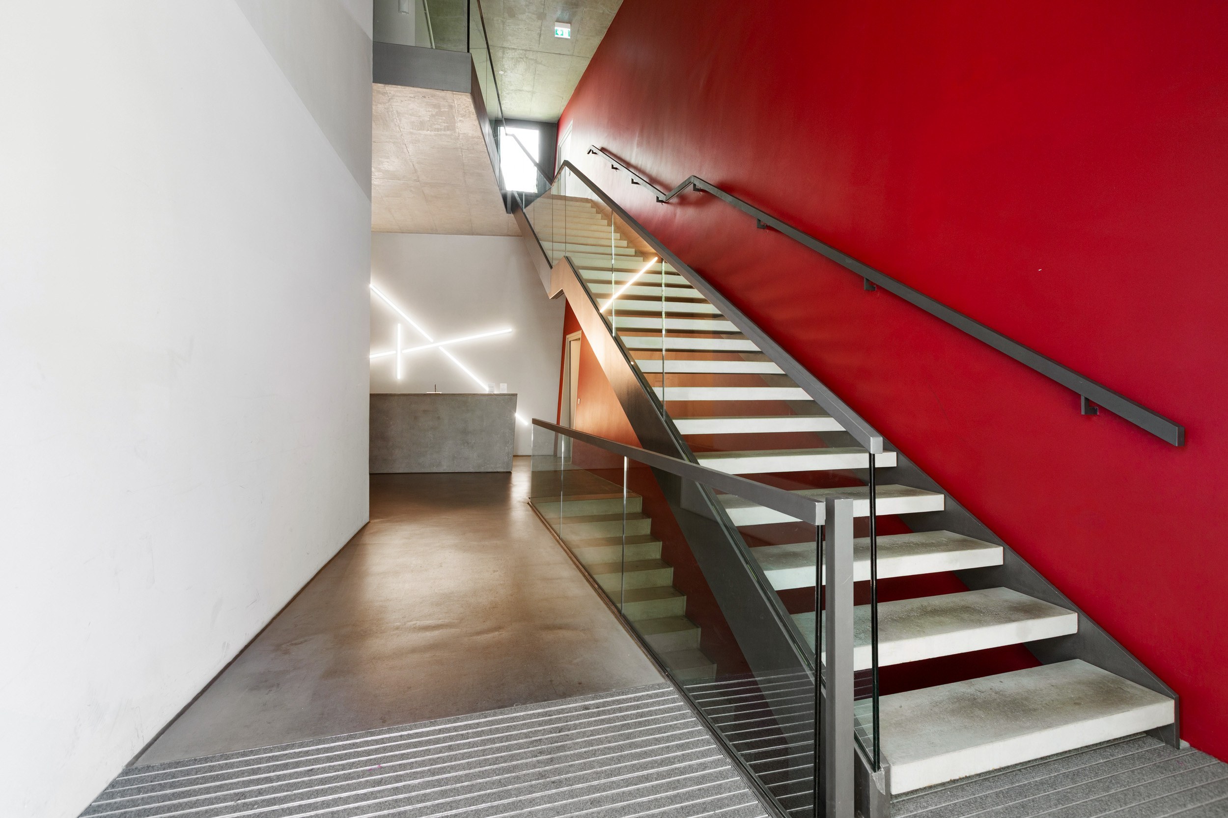 Raffaele Sorrentino Concierge Service. Raffaele Sorrentino Concierge Service.