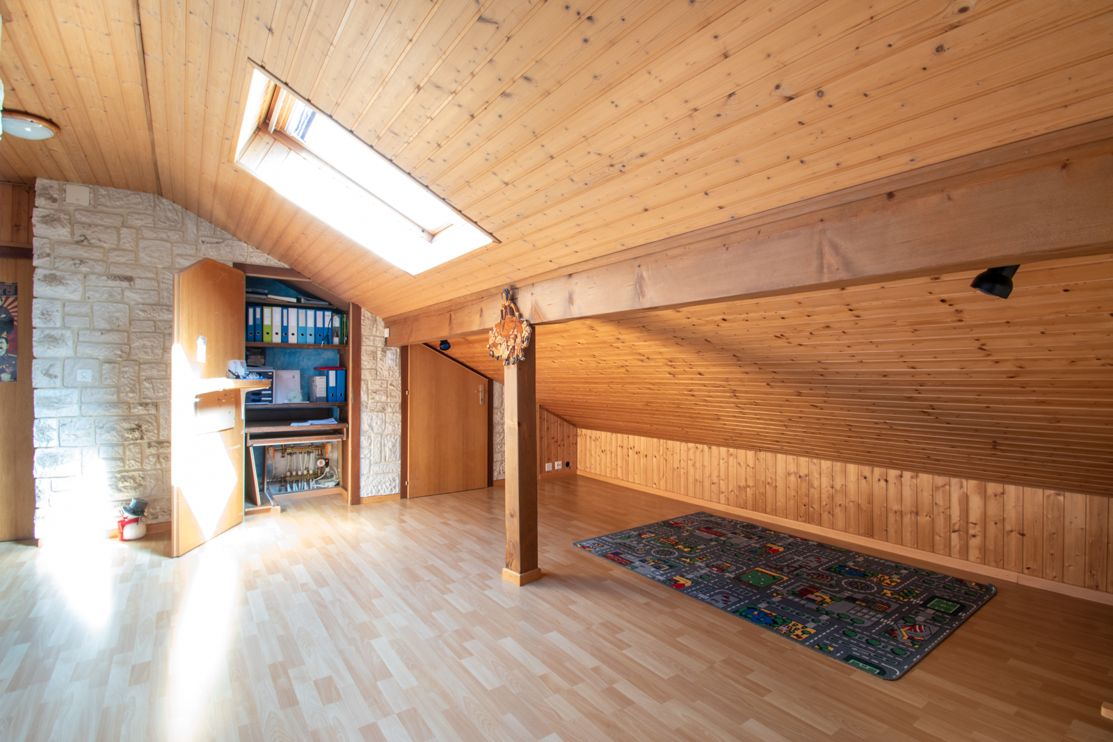 Interior view 8