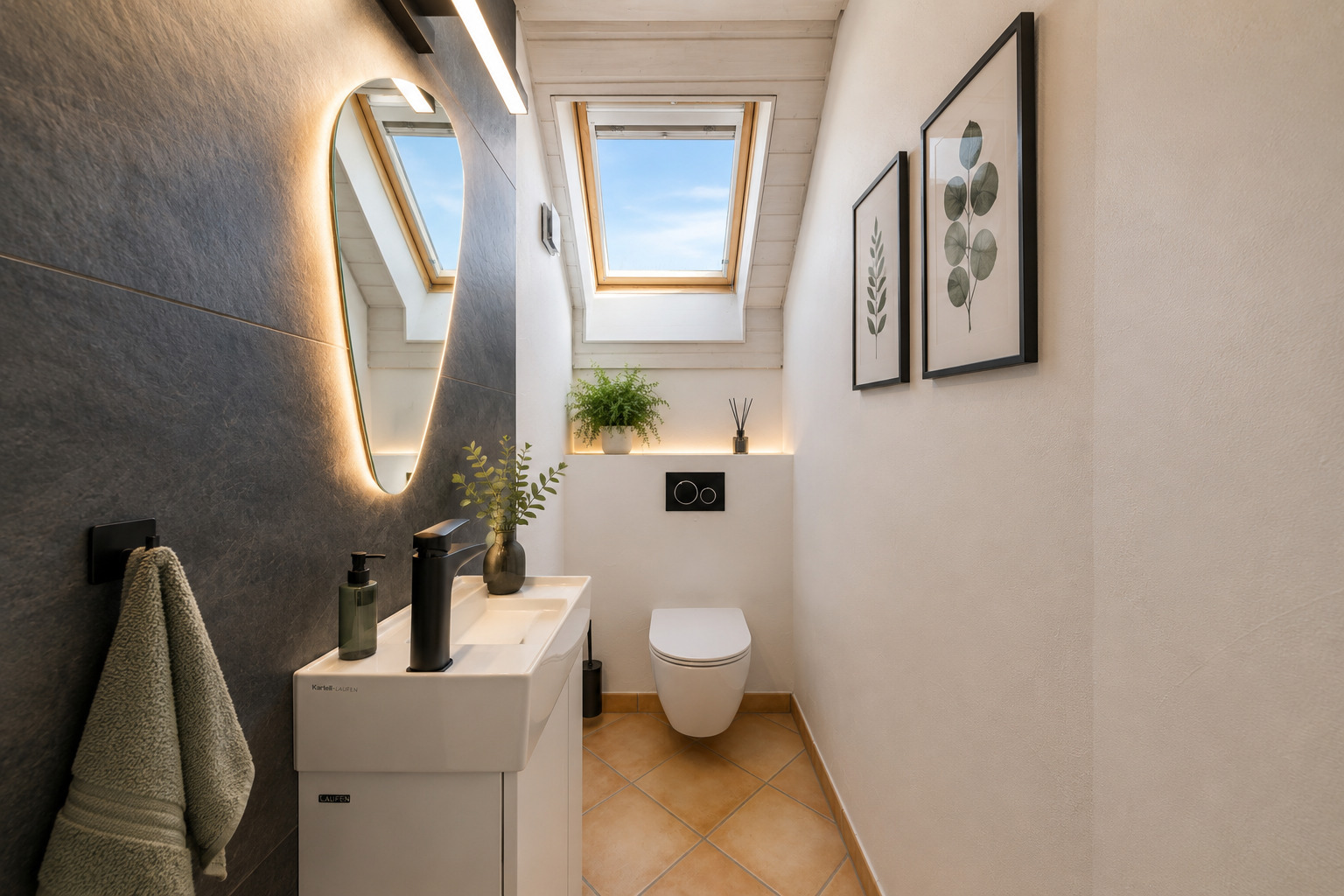 Interior view 6