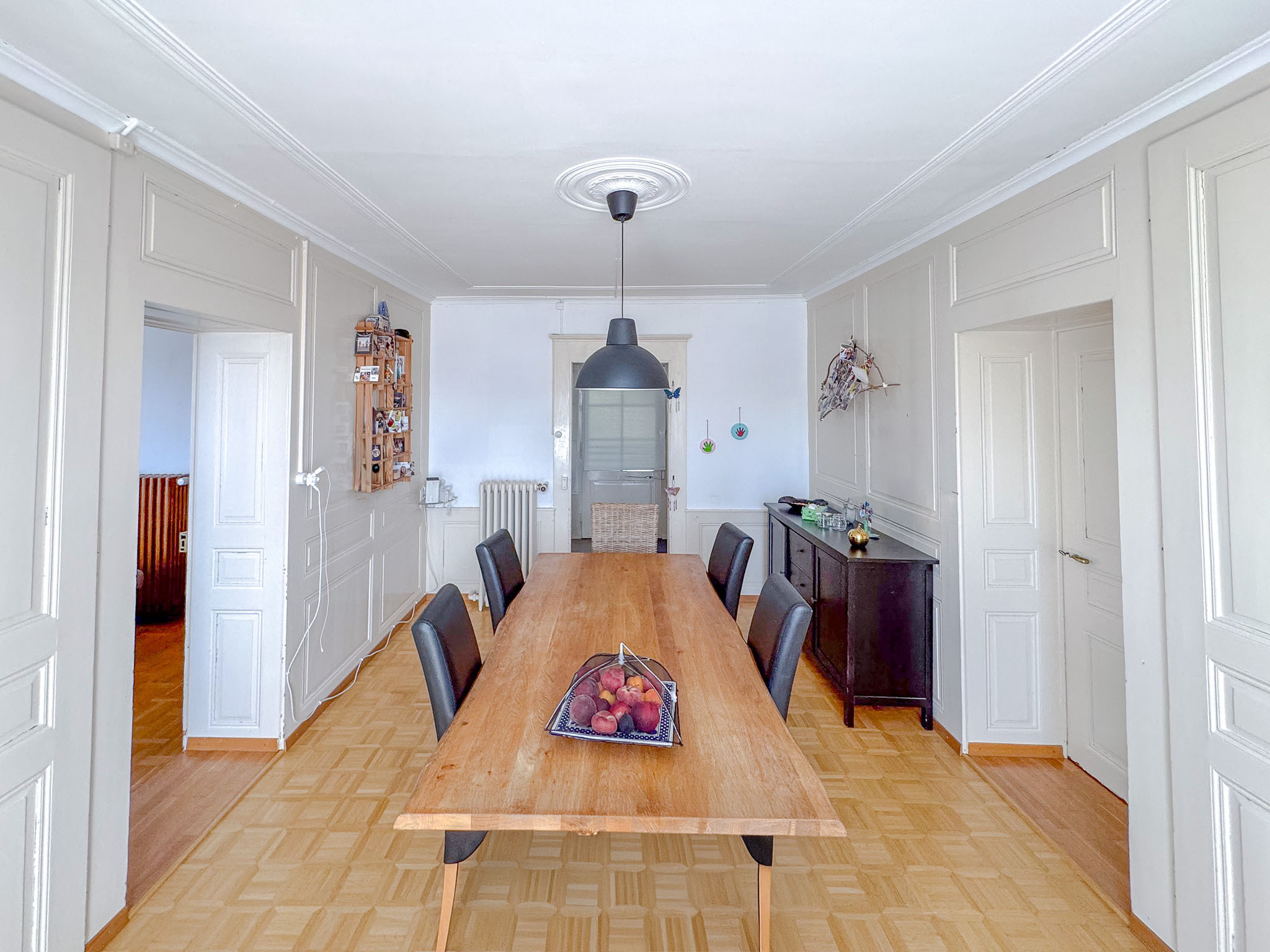 Appartement 6 pces au 1er étage - salle à manger Appartement 6 pces au 1er étage - salle à manger