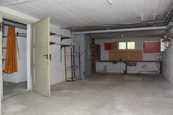 Garage mit direkten Zugang zum Haus