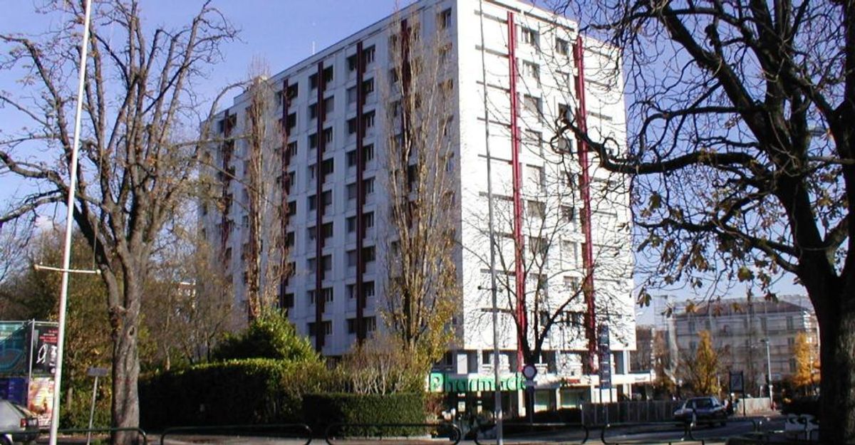 Firstview