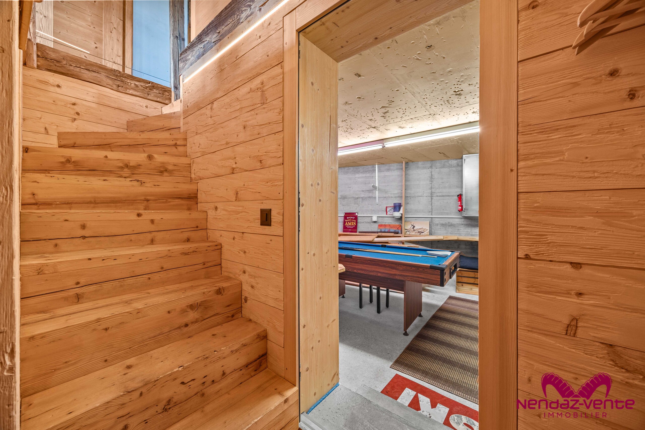 Interior view 9