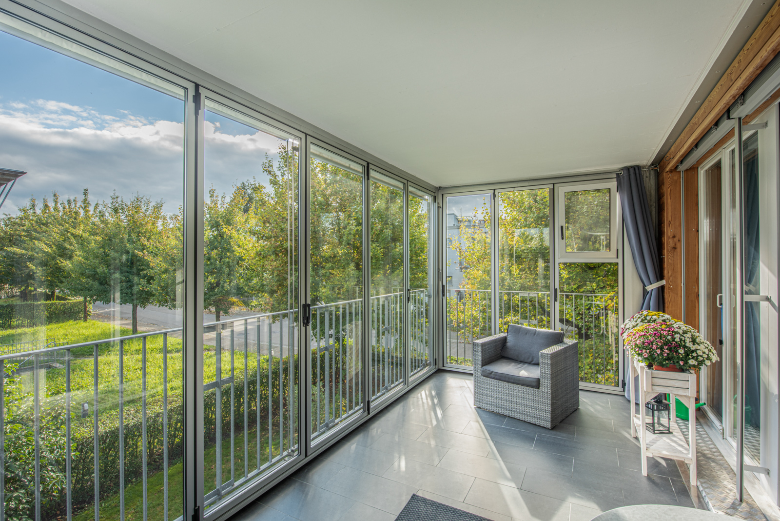 Wintergarten-Balkon 15 m2. Wintergarten-Balkon 15 m2.