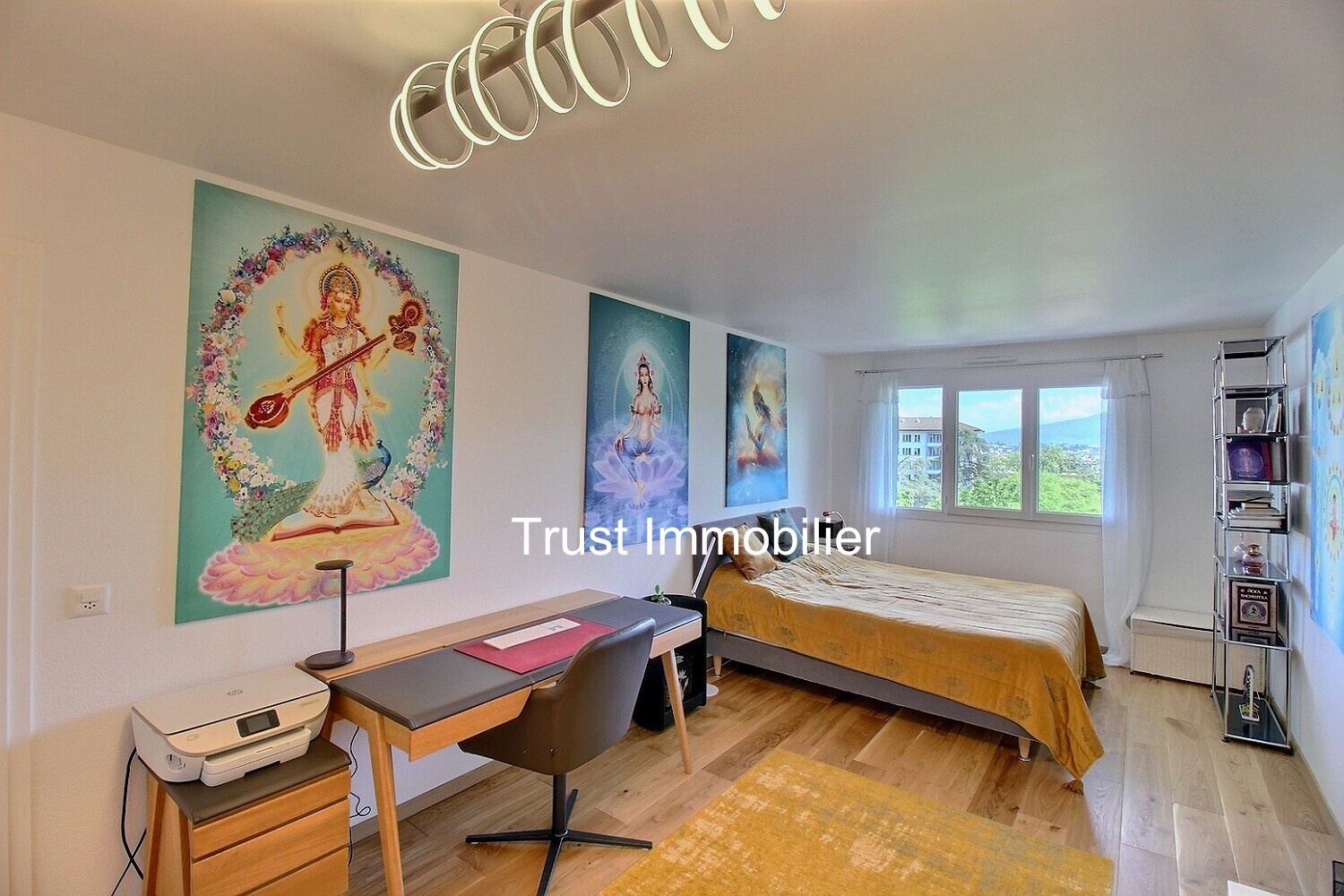 Interior view 5