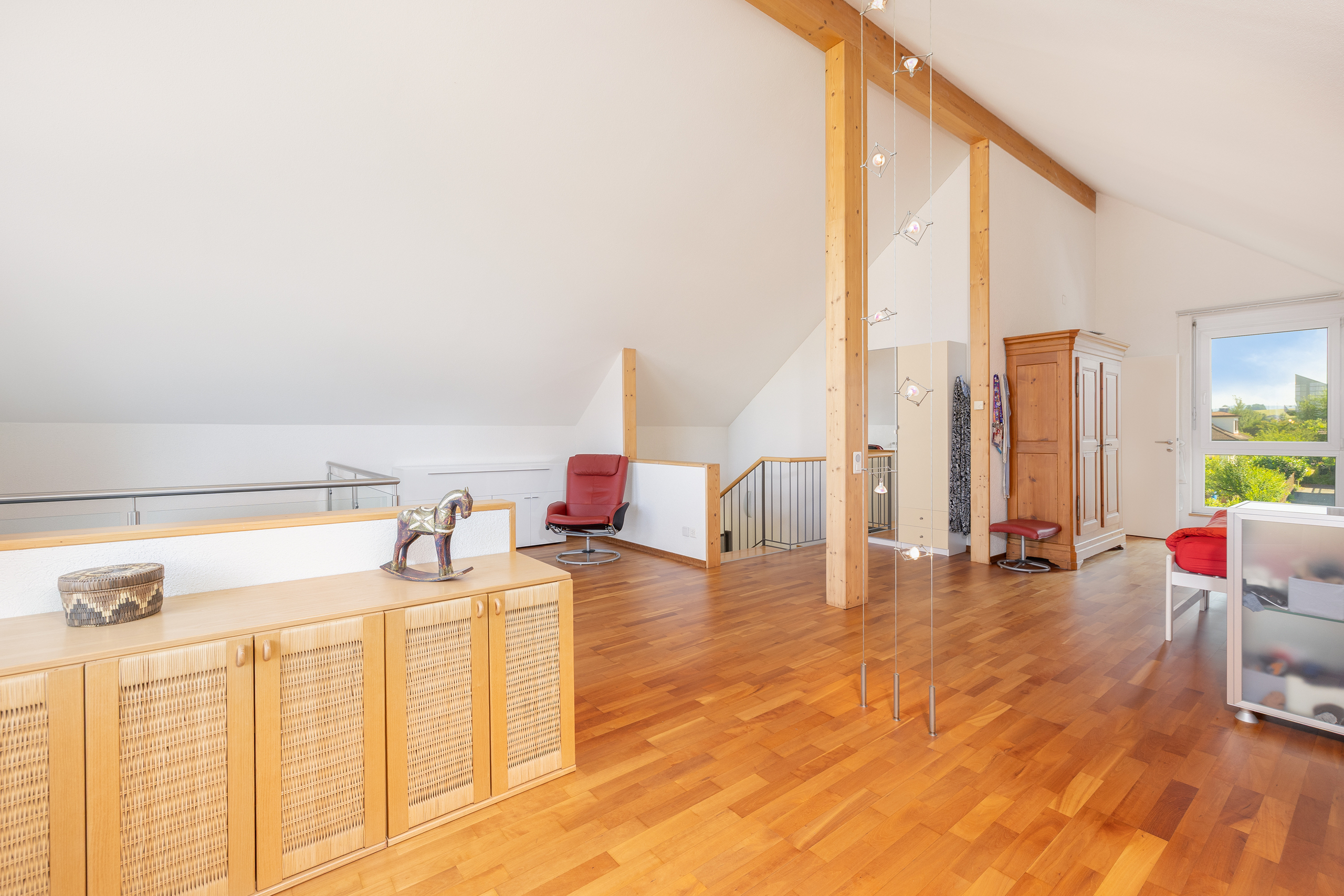 [!form_picture_interior_big!]