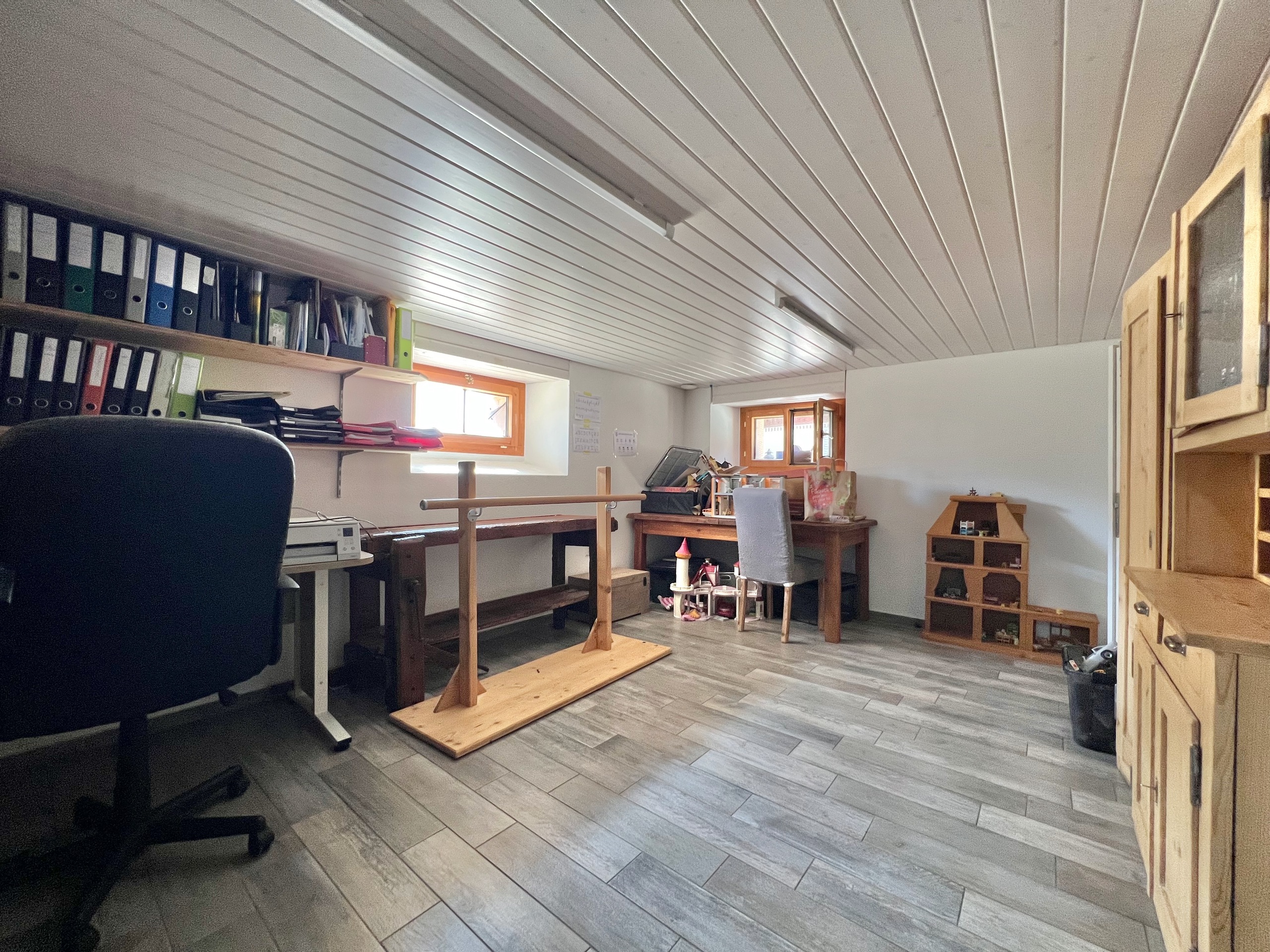 Chambre 4 rez inférieur Chambre 4 rez inférieur