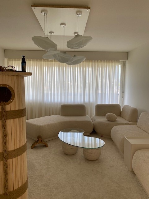 Interior view 1
