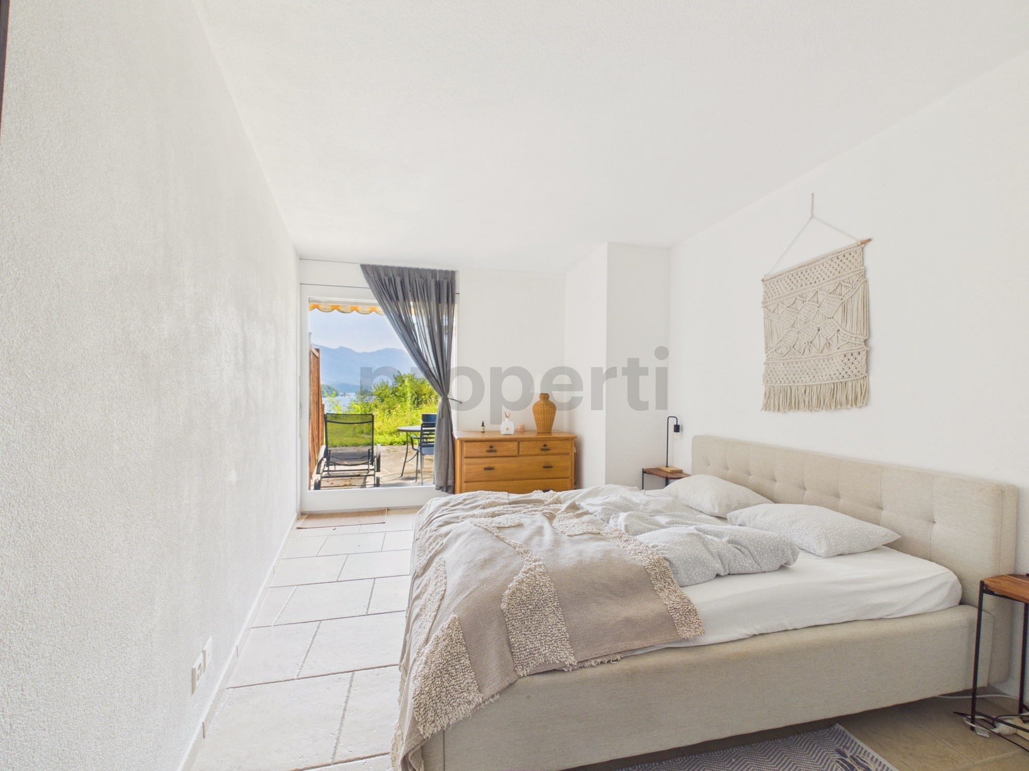 Image 7 Image 7