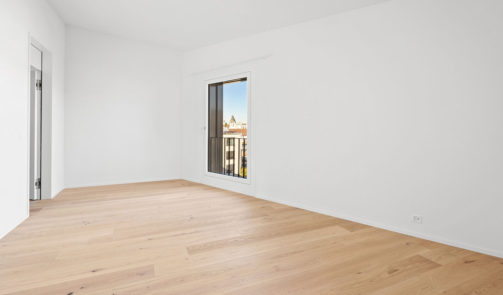 Interior view 5