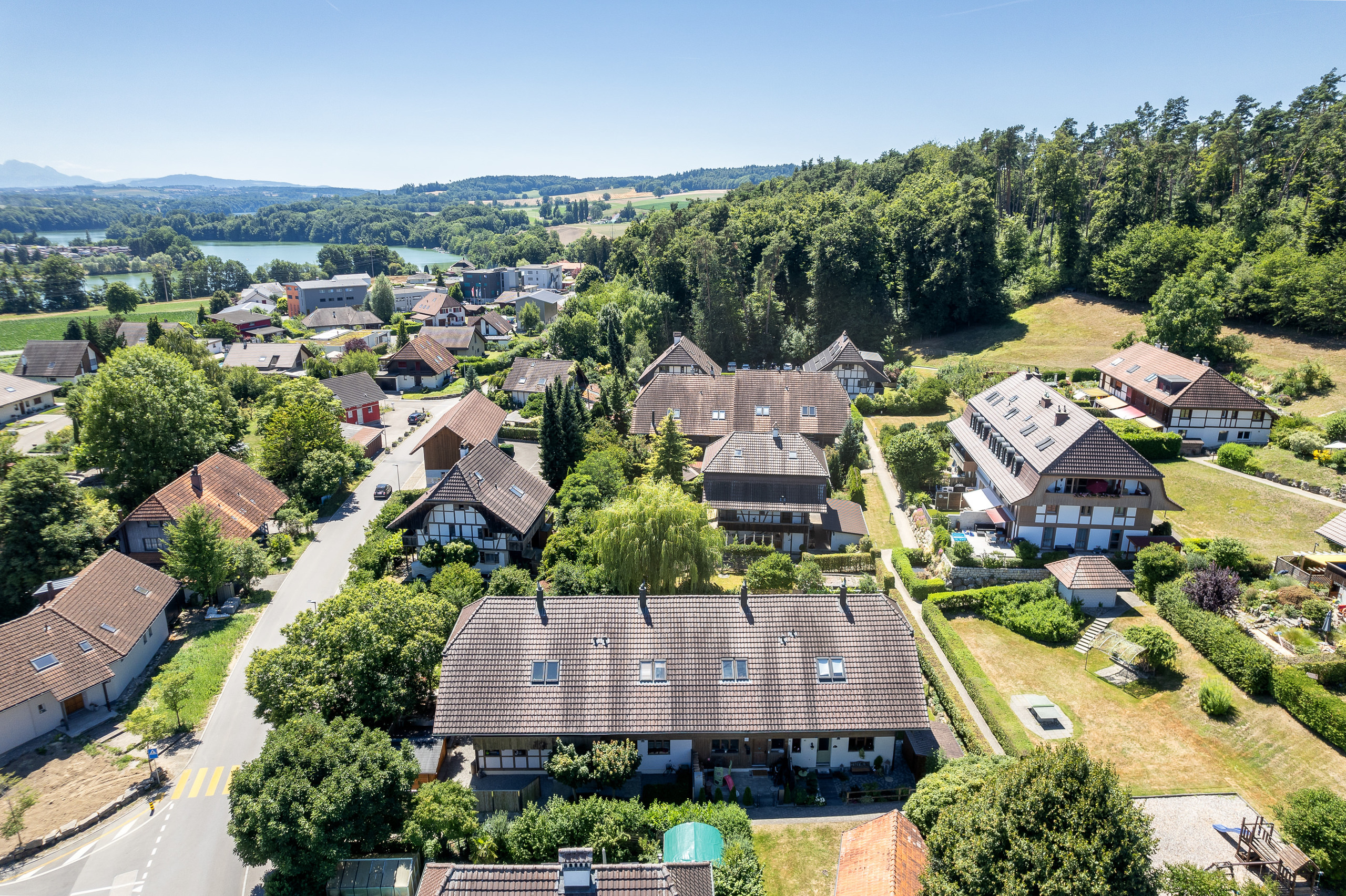 UMGEBUNG MIT PARKANLAGE UMGEBUNG MIT PARKANLAGE