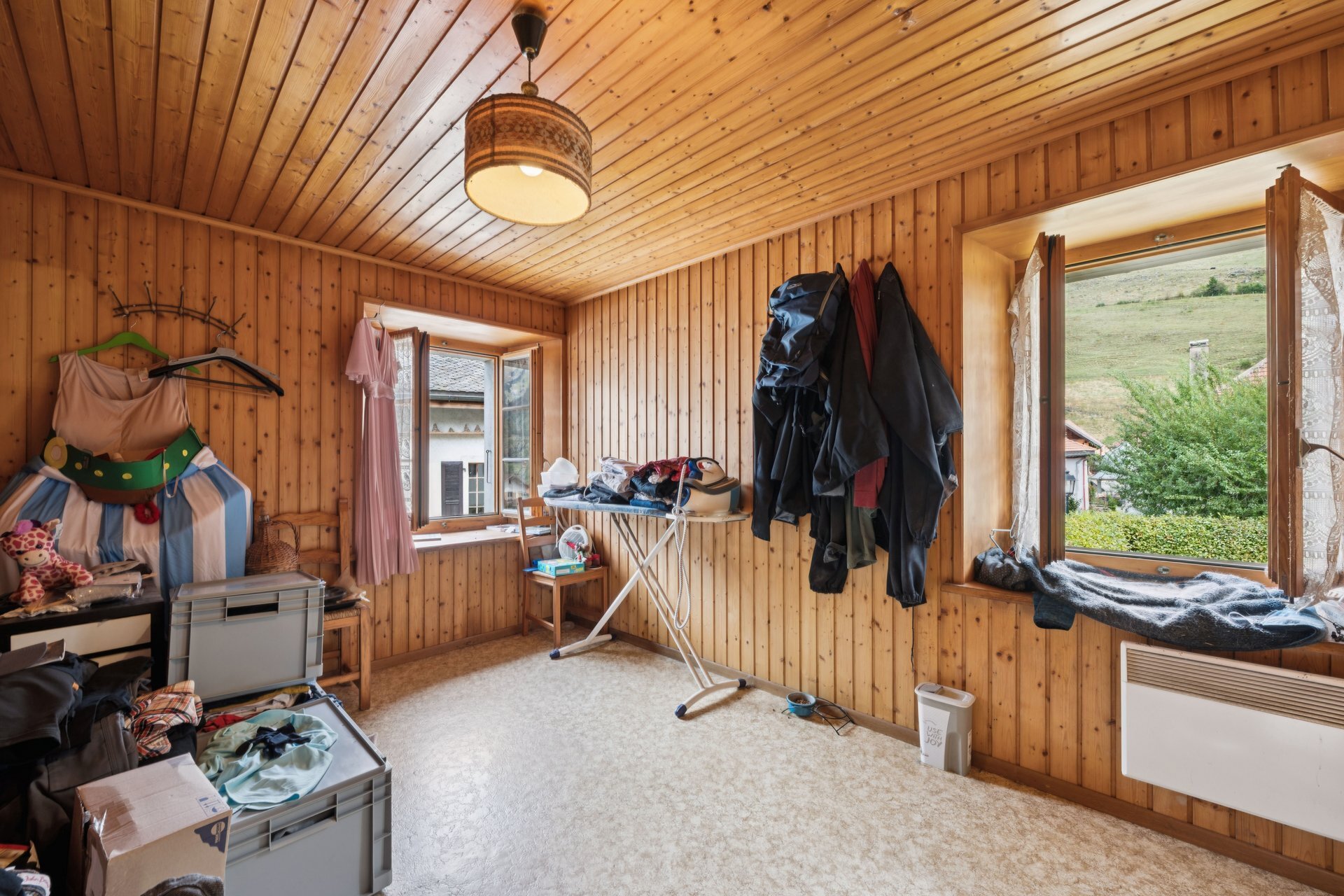 Interior view 6