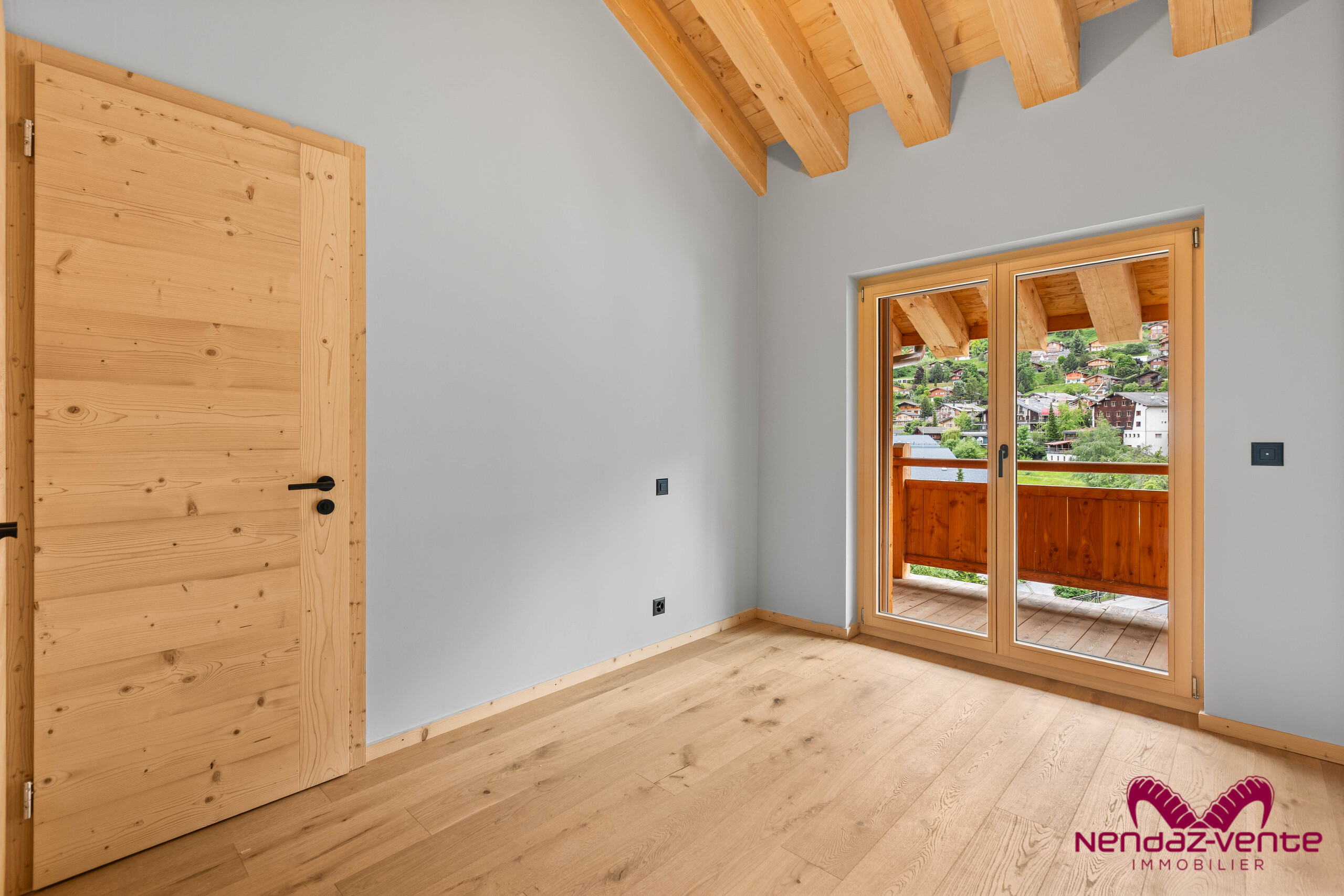 Interior view 12