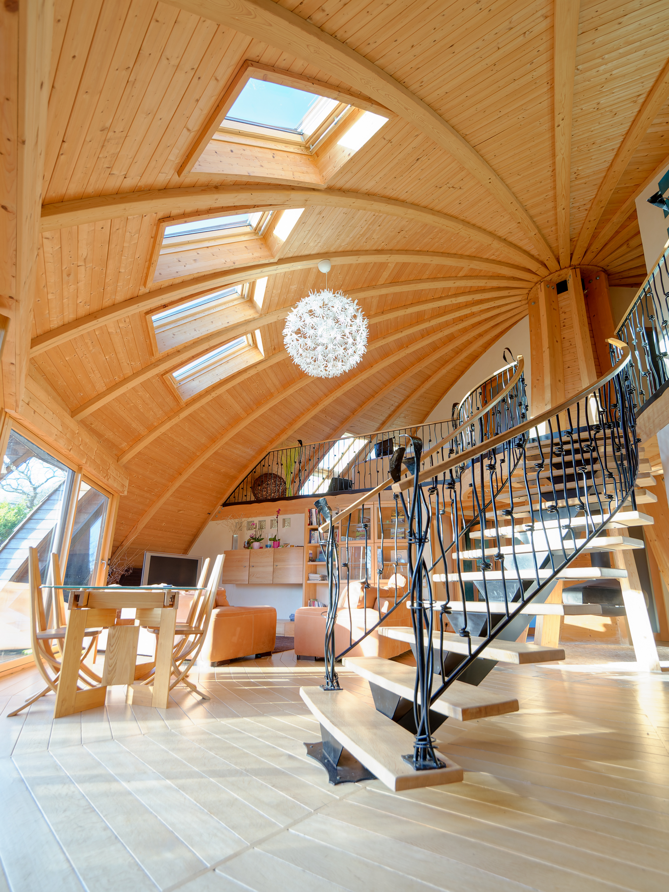 Domespace, la maison écologique qui limite les émissions de CO2 : l'intérieur.