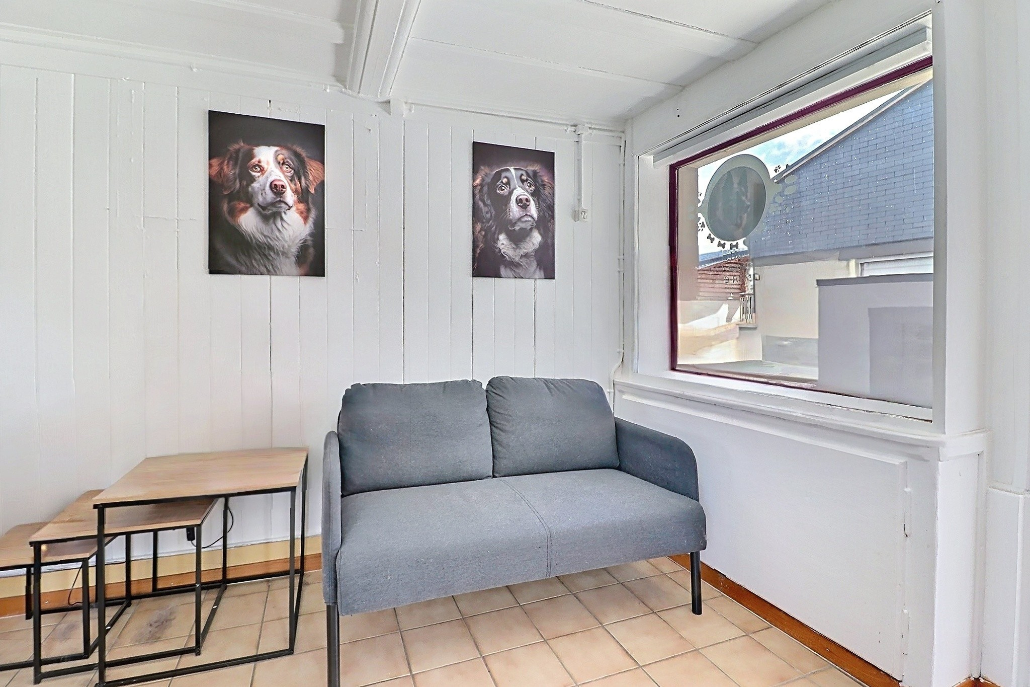 Salle d'attente local commercial