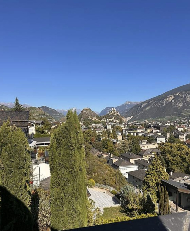 Vue Châteaux Valère et Tourbillon Vue Châteaux Valère et Tourbillon