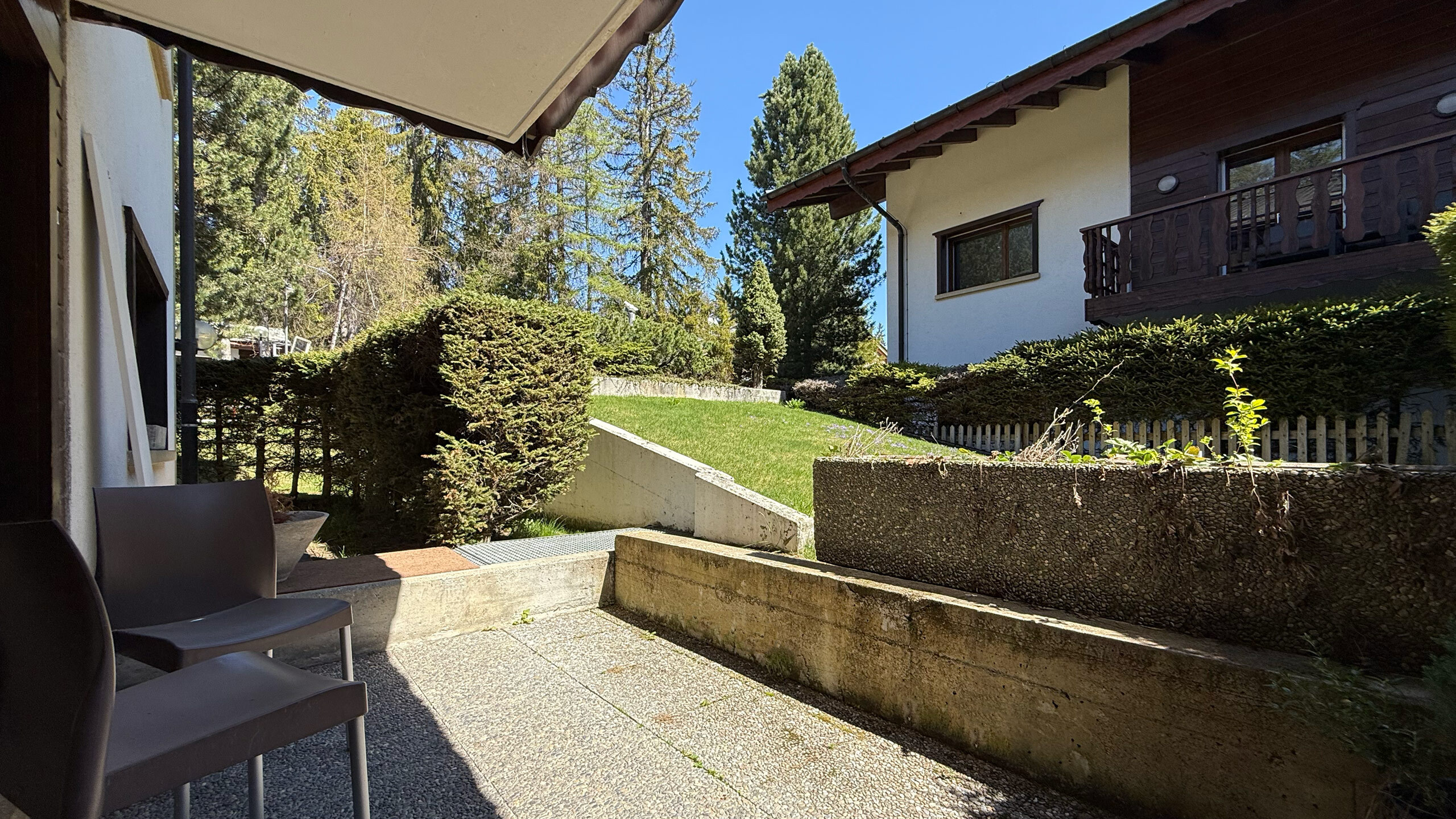 Small outdoor terrace