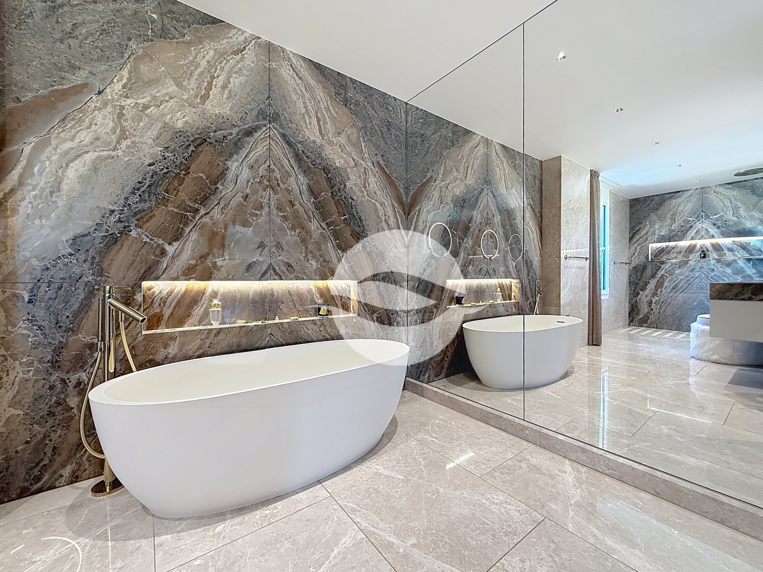 1er : Salle de bains et douche parentale