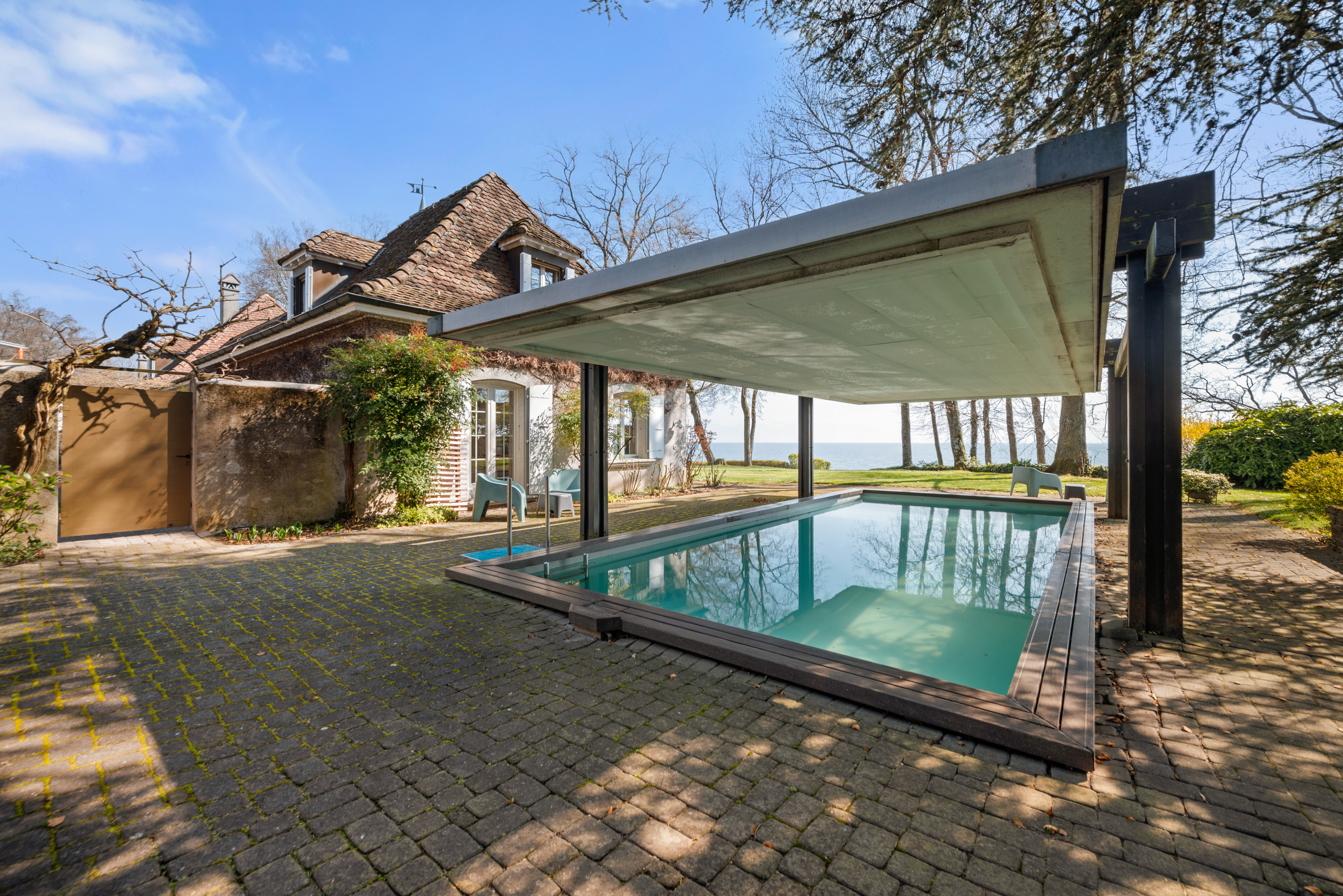 Indoor swimming pool