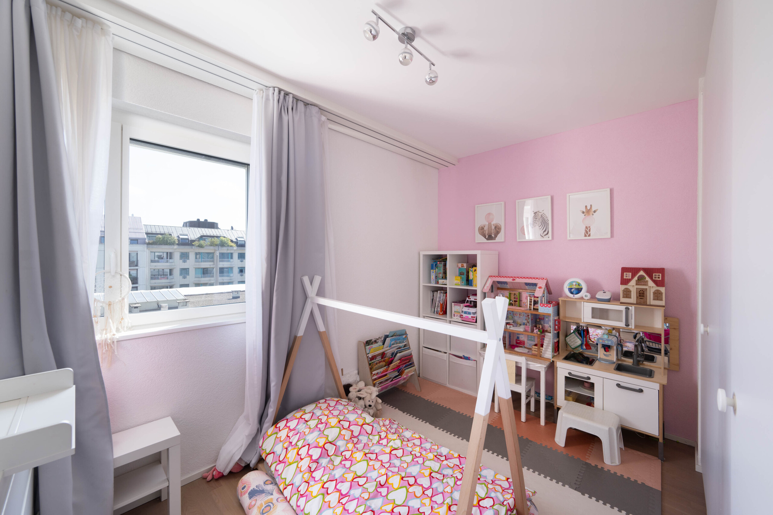 Interior view 3