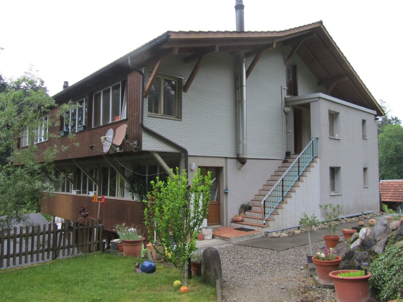 Photo 1
