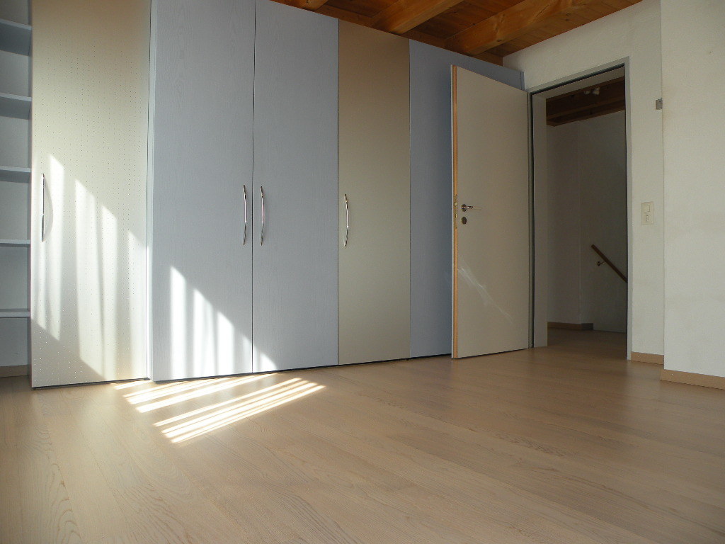 Praktischer Einbauschrank im Elternzimmer Praktischer Einbauschrank im Elternzimmer