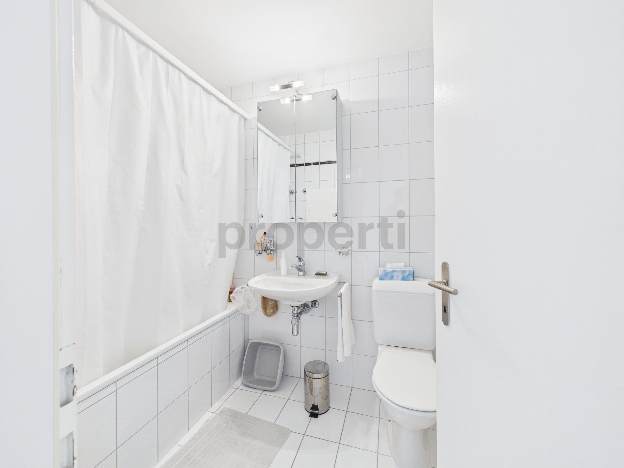 Image 9 Image 9