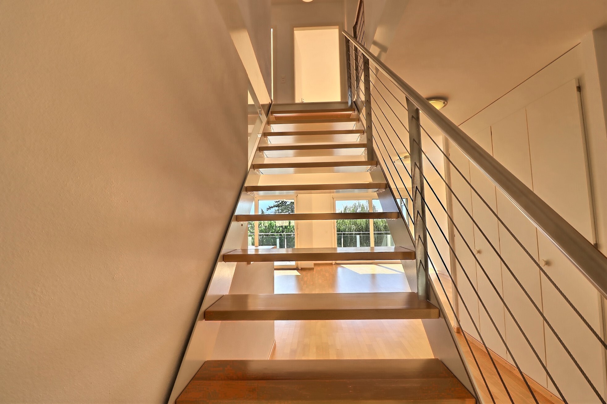 Escalier d'accès à l'étage Escalier d'accès à l'étage