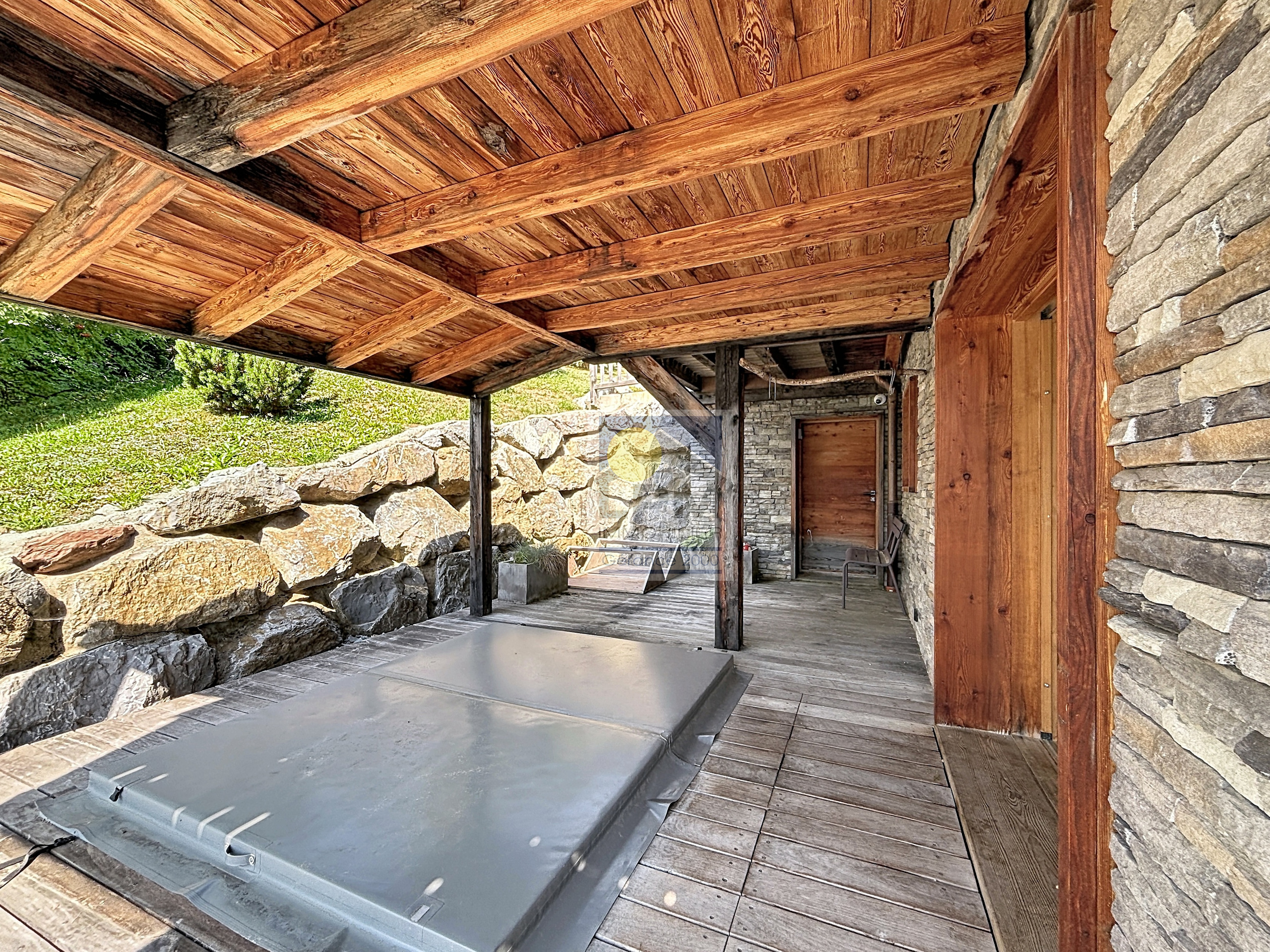 Interior view 15