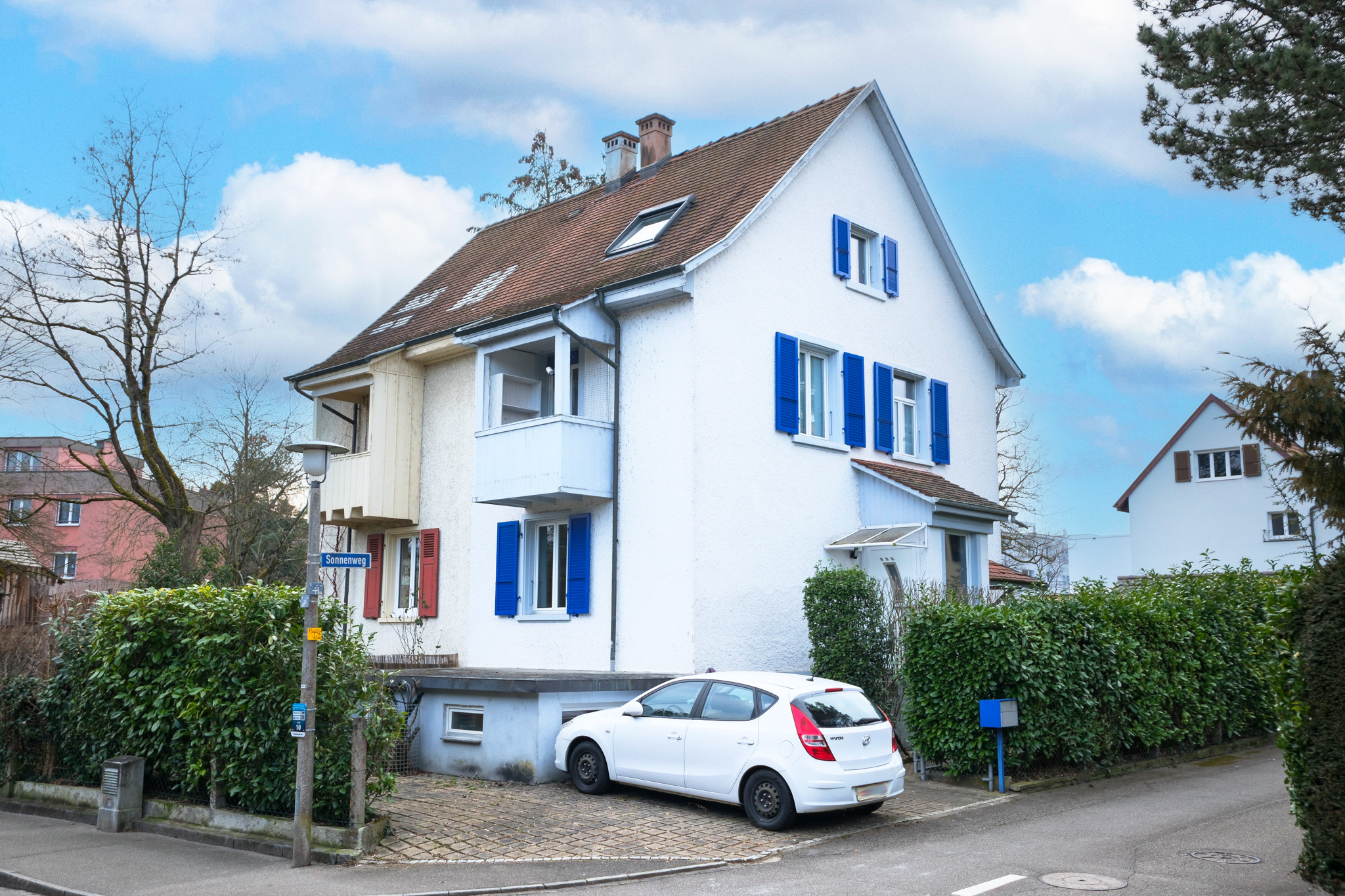 Aussen Ansicht Strassenseite