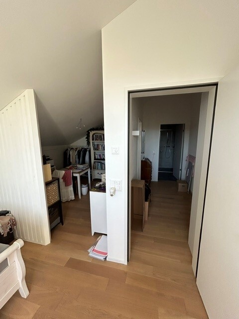 Interior view 6
