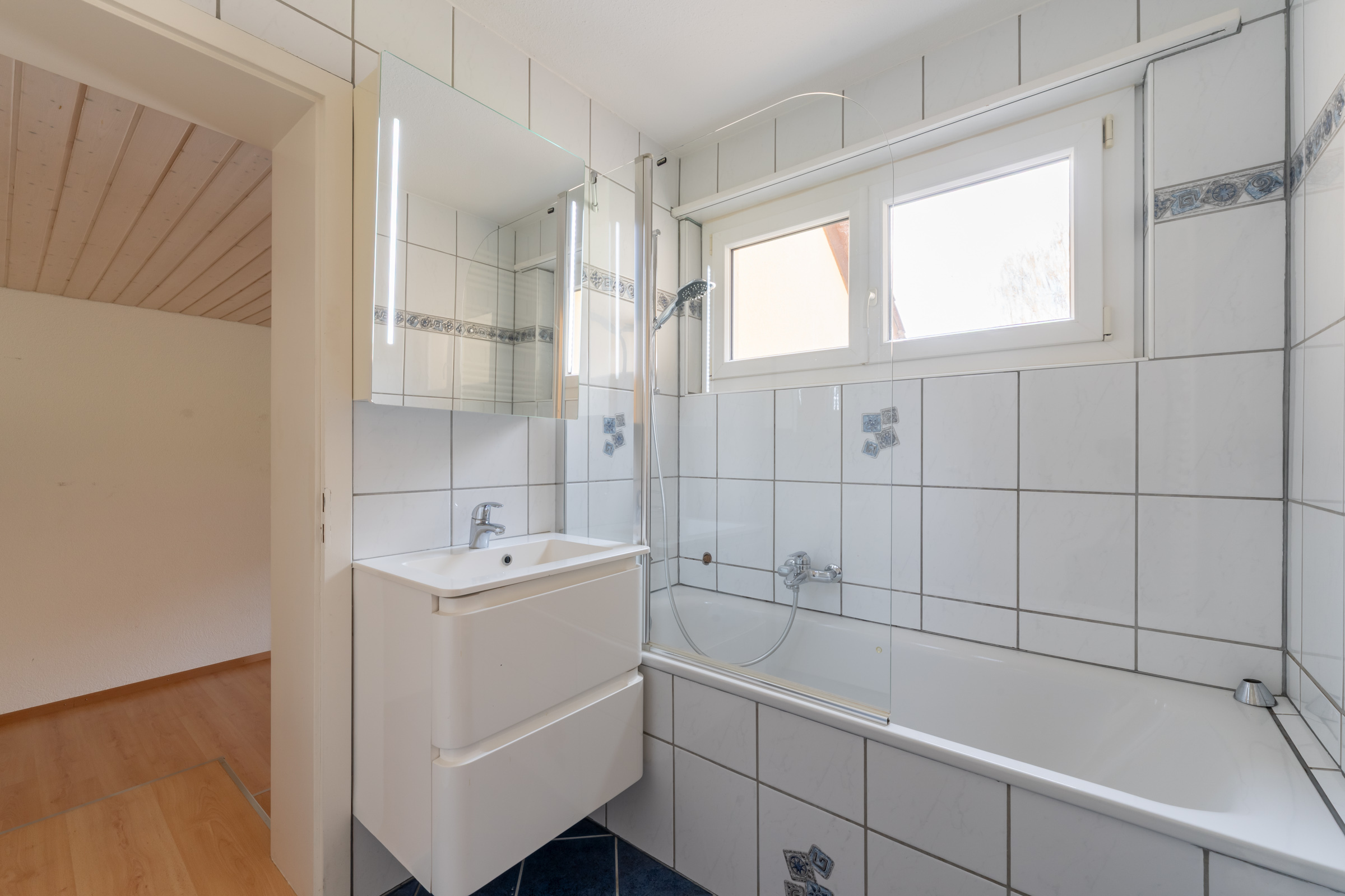 1 Obergeschoss / Nasszelle 1 Obergeschoss / Nasszelle