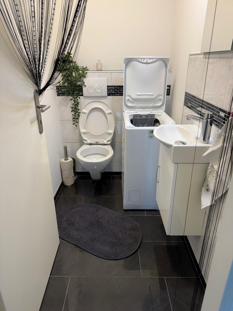 Picture 7