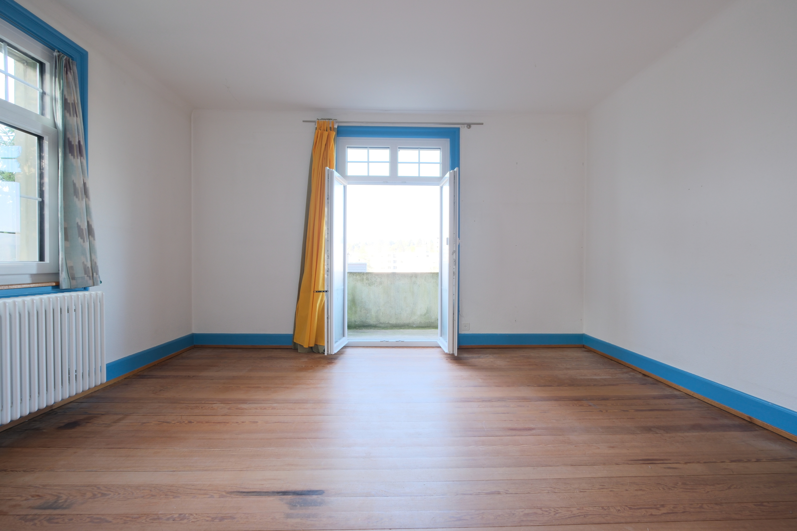 Zimmer Obergeschoss mit Balkon