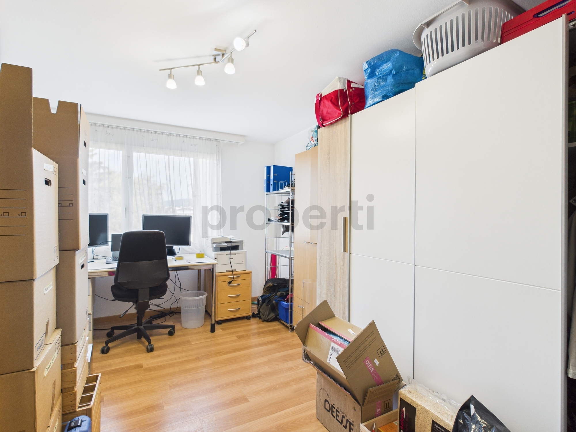 Photo 6