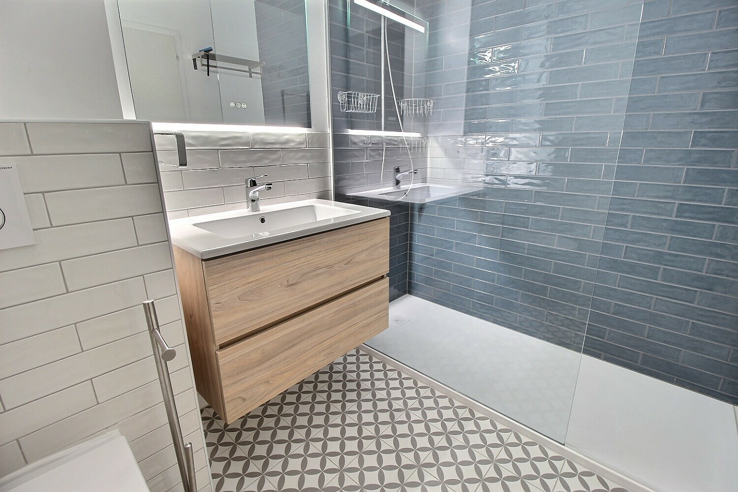 Picture 12