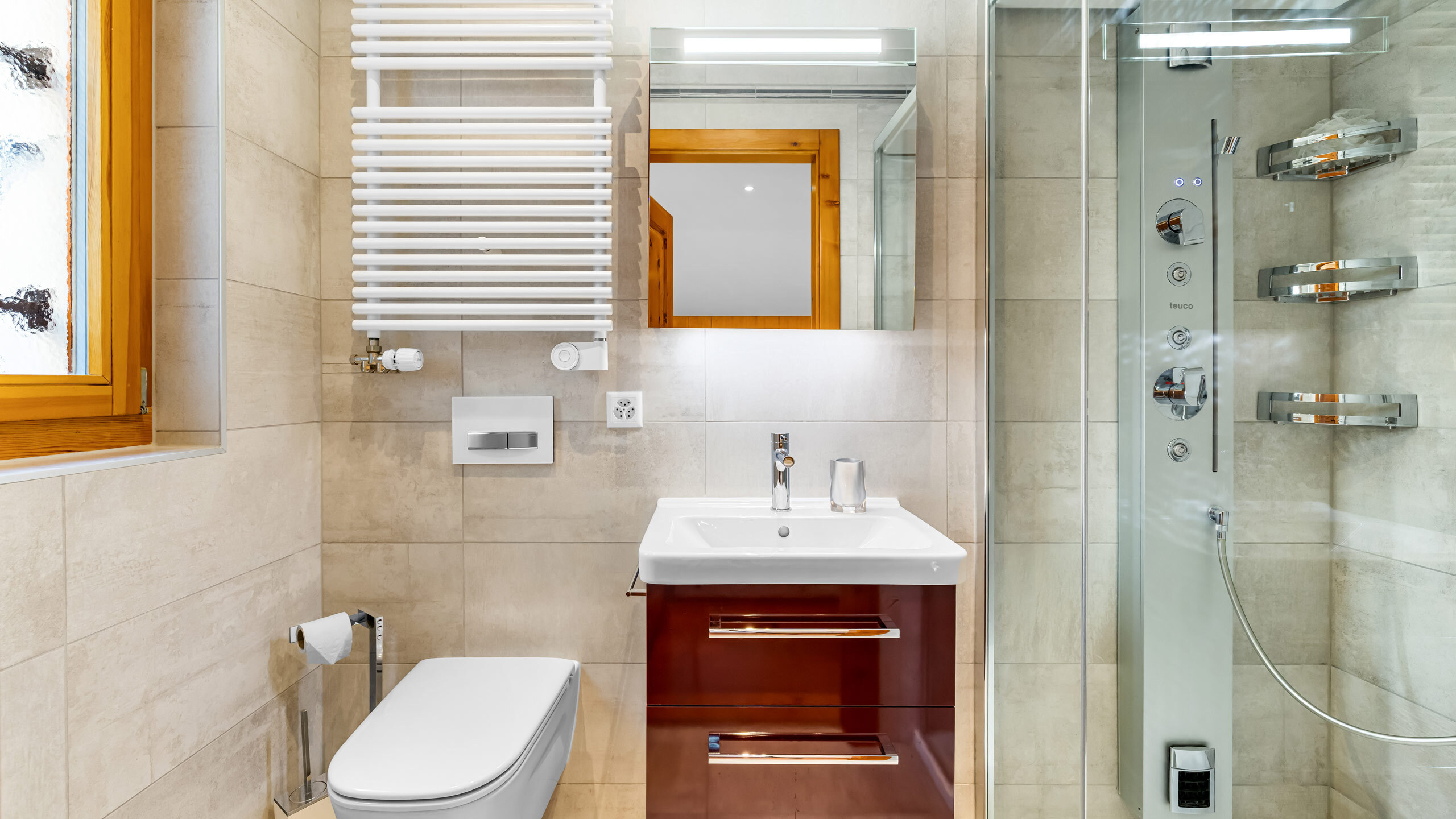 Chambre double 4 - Salle de douche Chambre double 4 - Salle de douche