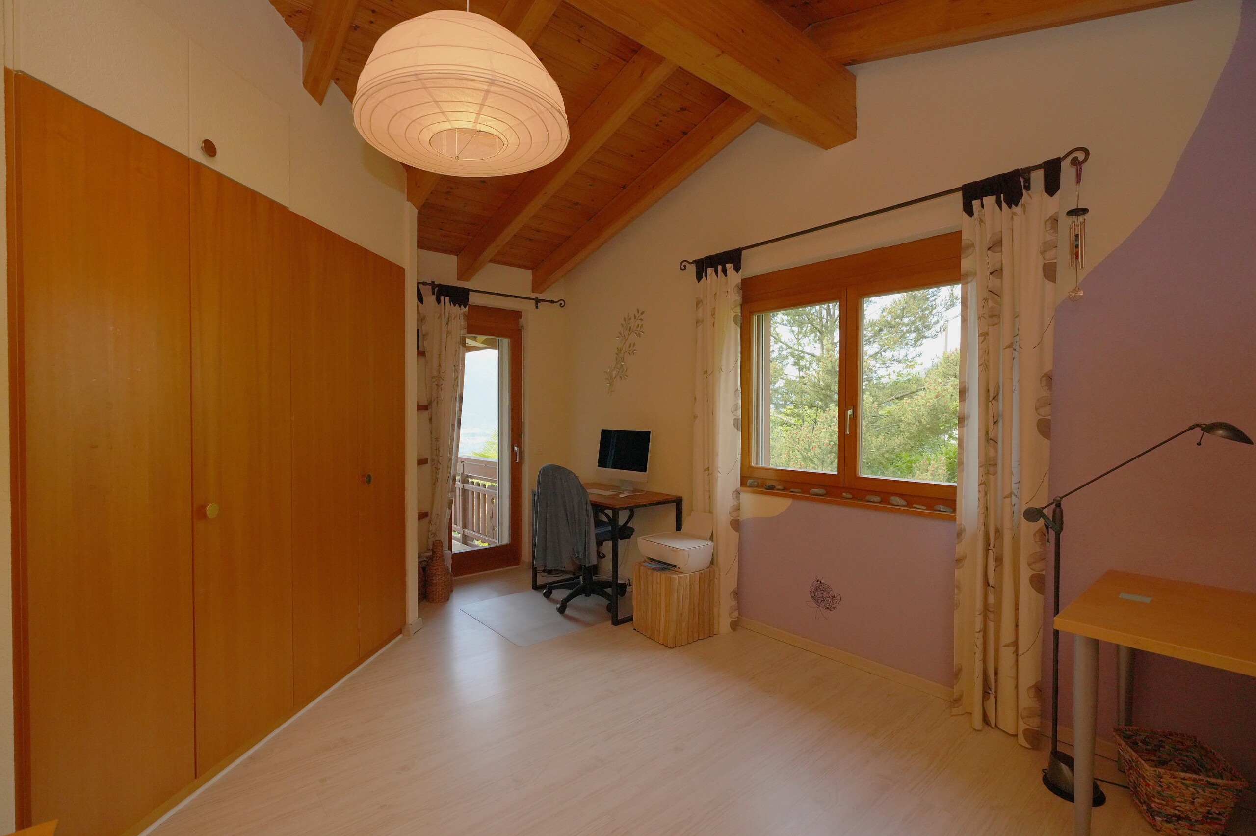 Chambre 3 - Accès au balcon sud / 1er étage 