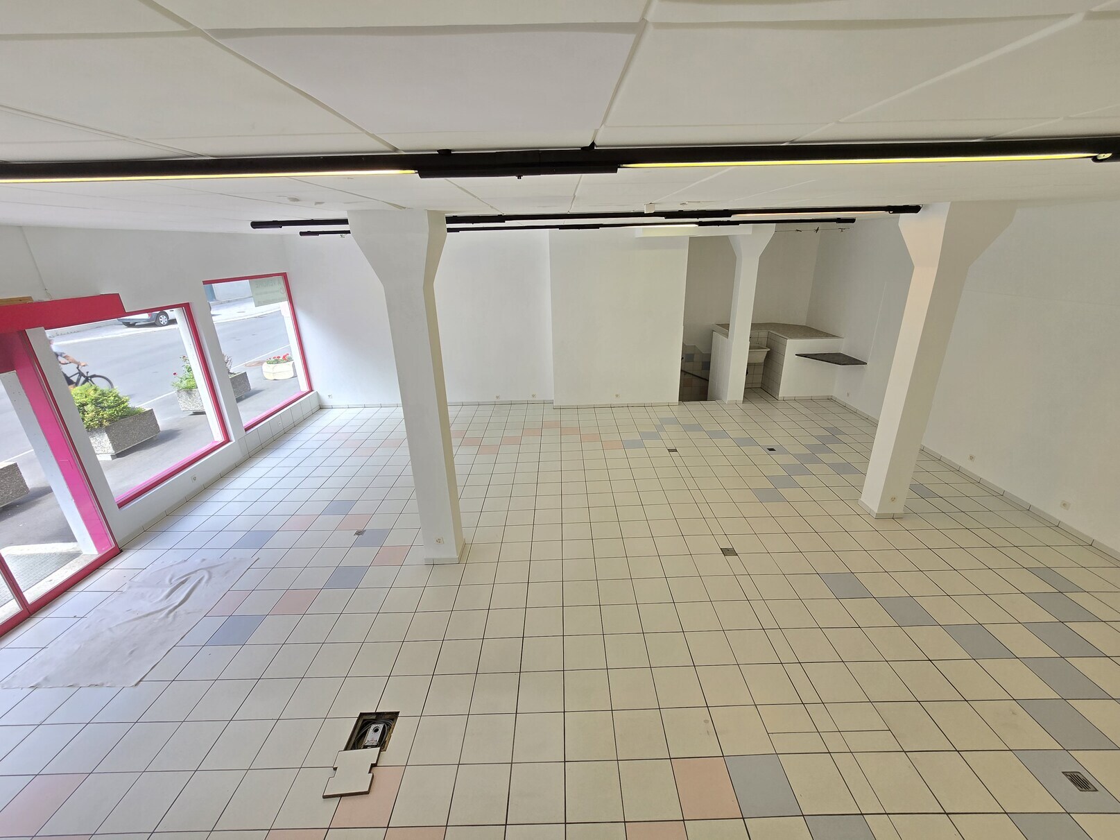 Photo 3