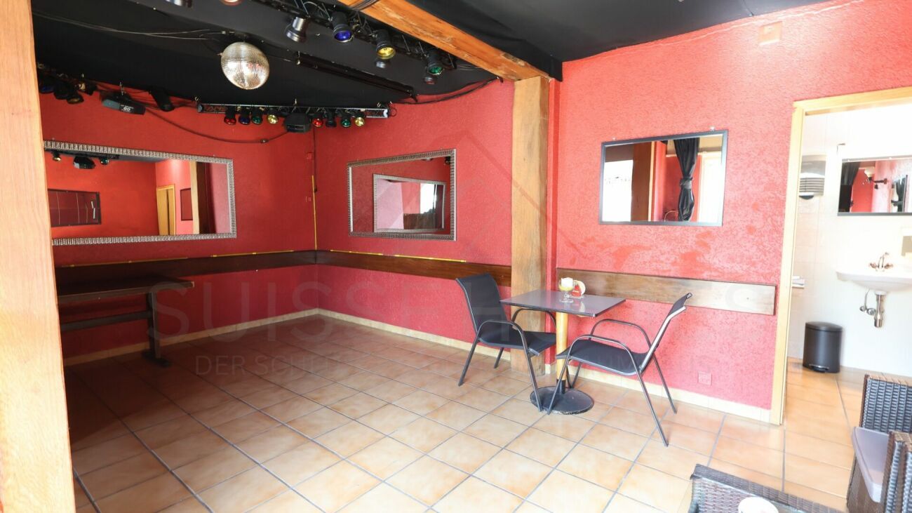 Restaurantfläche ? Surface de restaurant