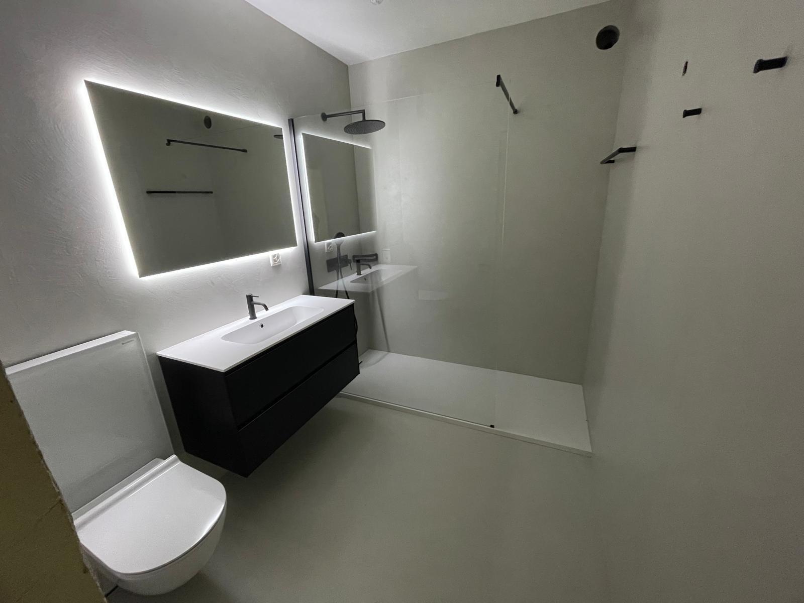 Interior view 8