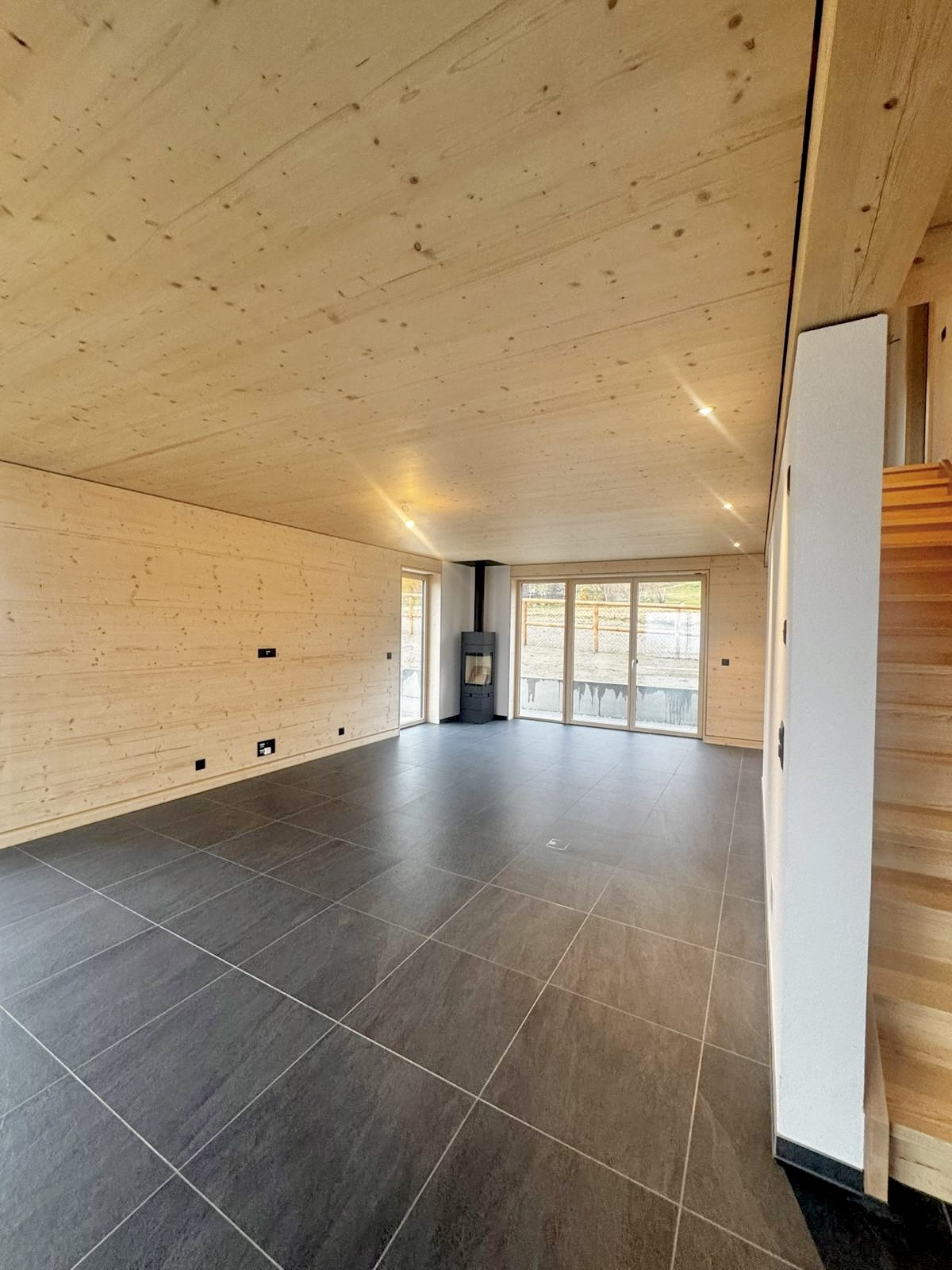 intérieur du premier chalet construit