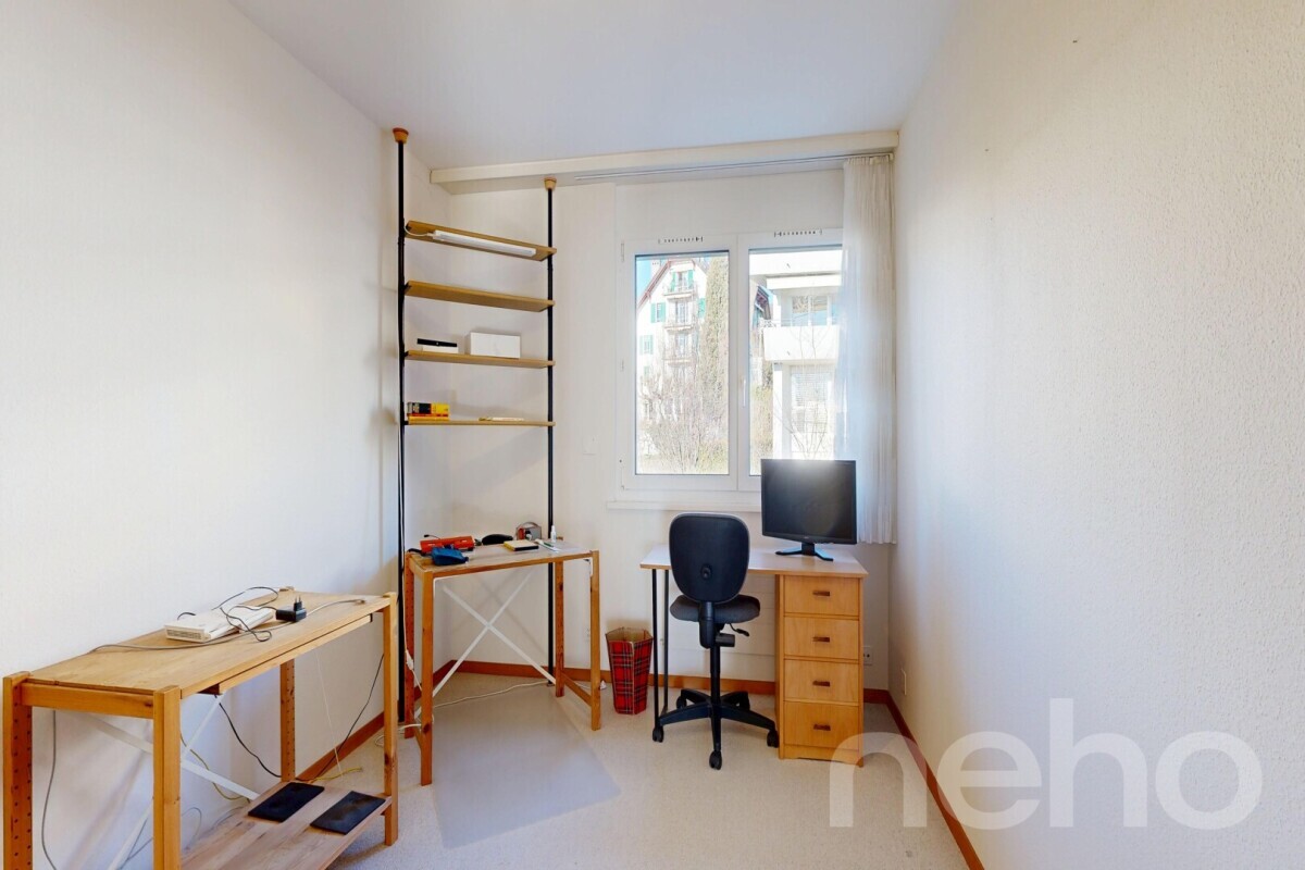 Photo 9