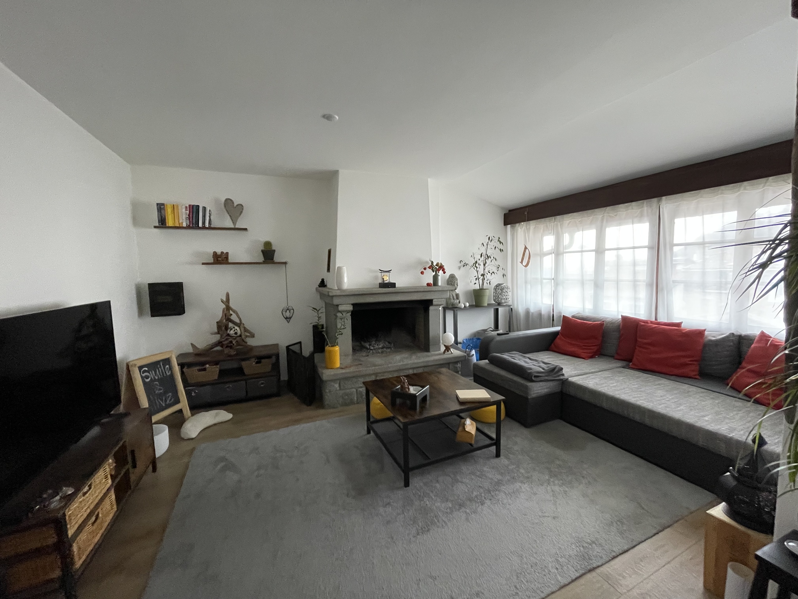 Salotto - App. 2 piano Salotto - App. 2 piano