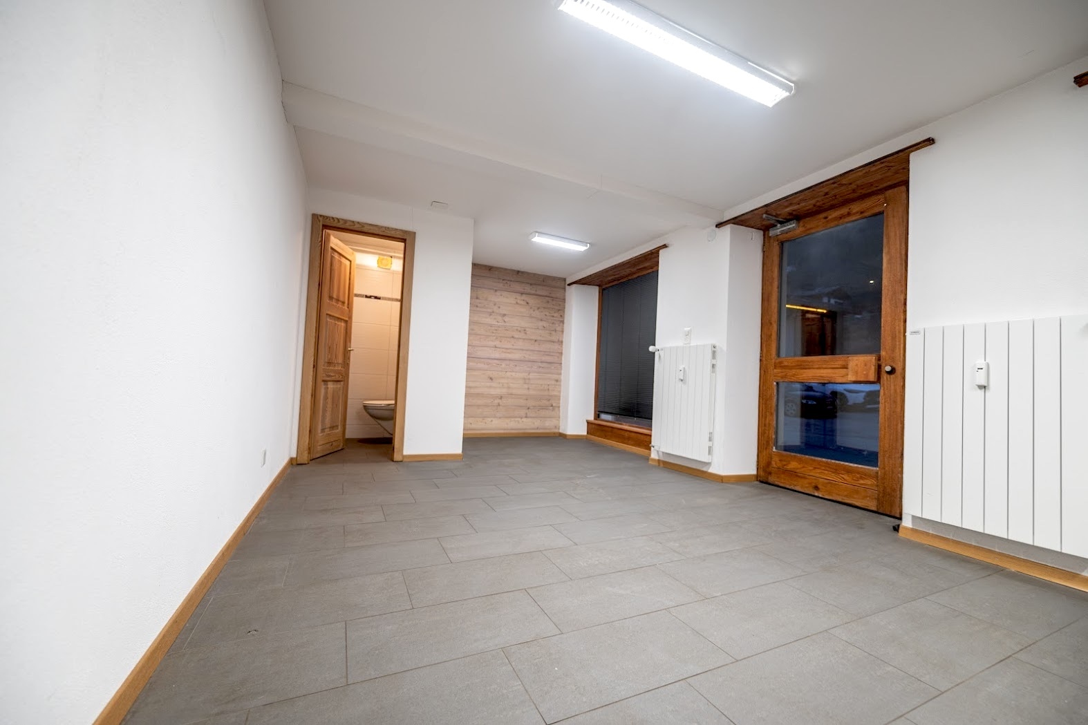Interior view 2
